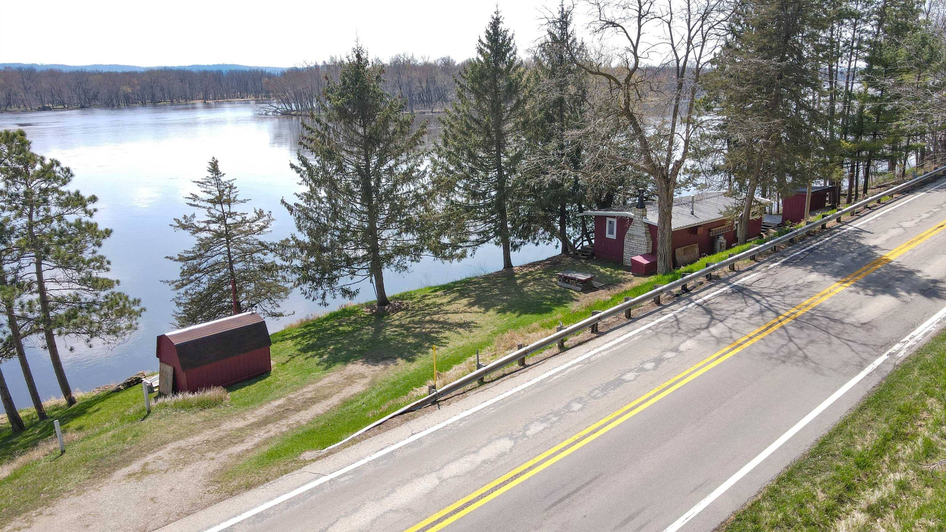 Lone Rock, WI 53556,26297 Highway 60