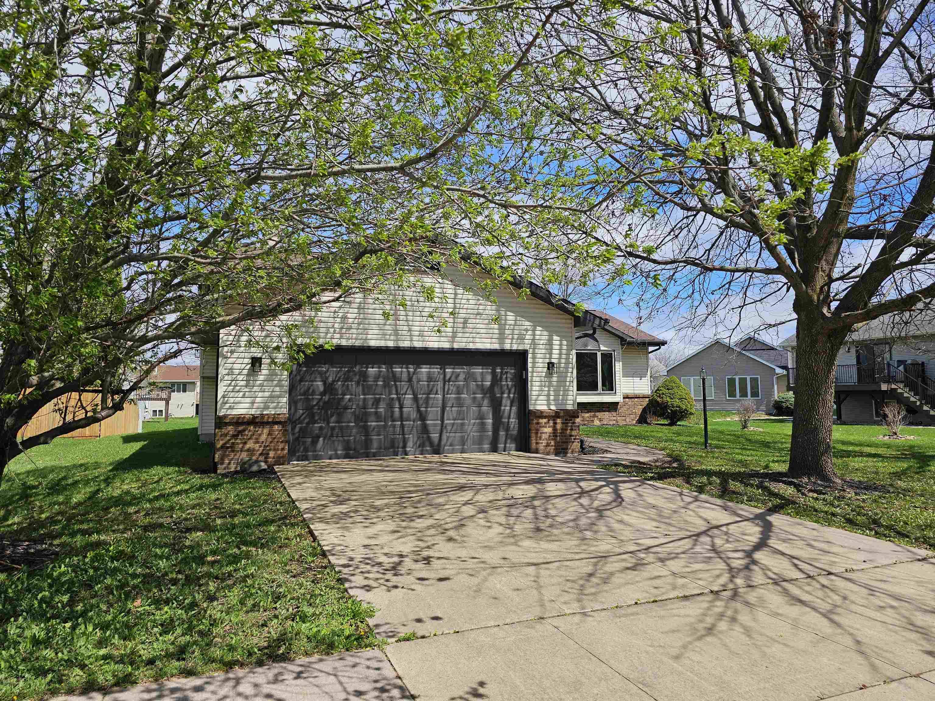 Oshkosh, WI 54904,2760 Newport Avenue