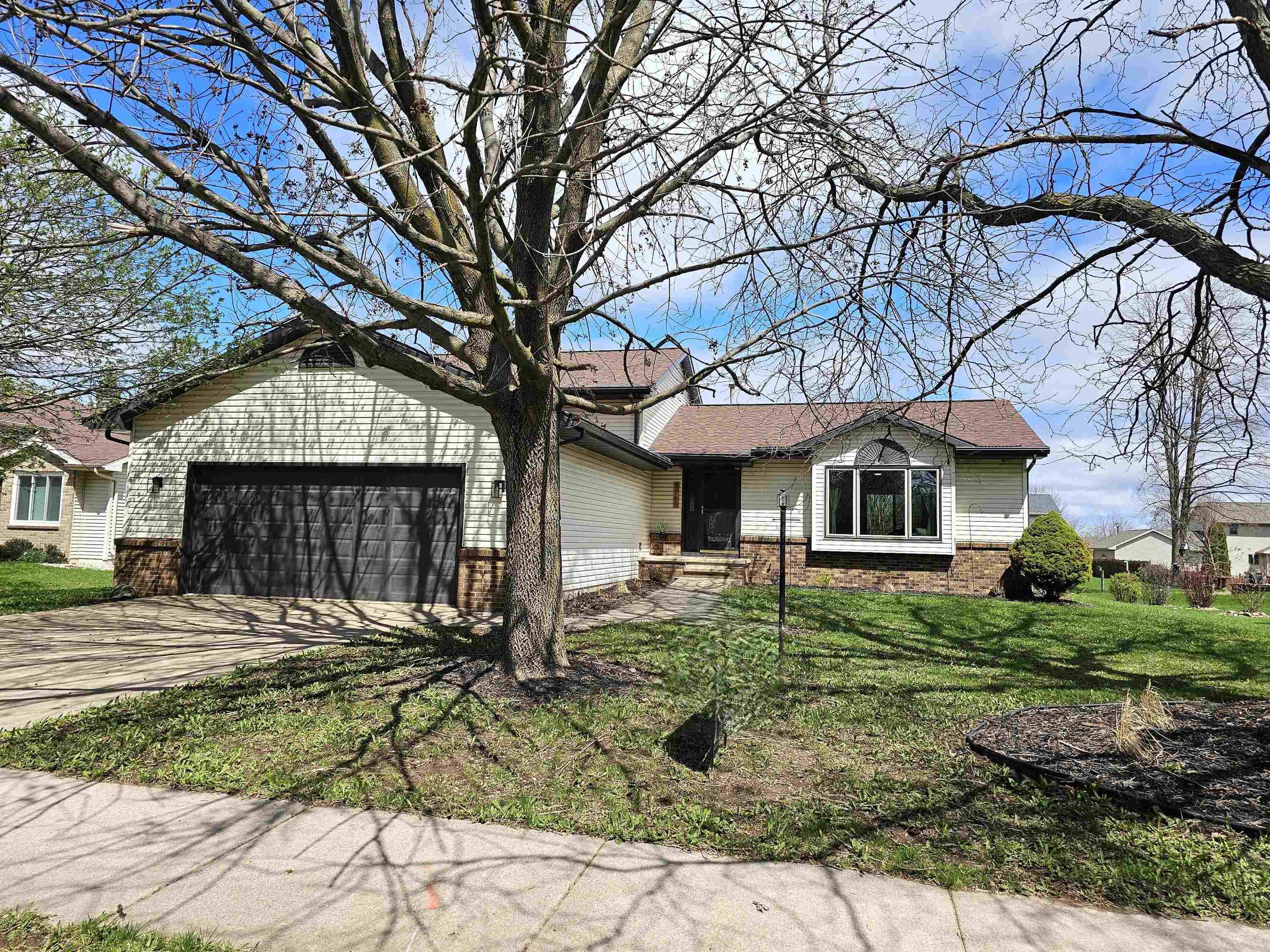 Oshkosh, WI 54904,2760 Newport Avenue