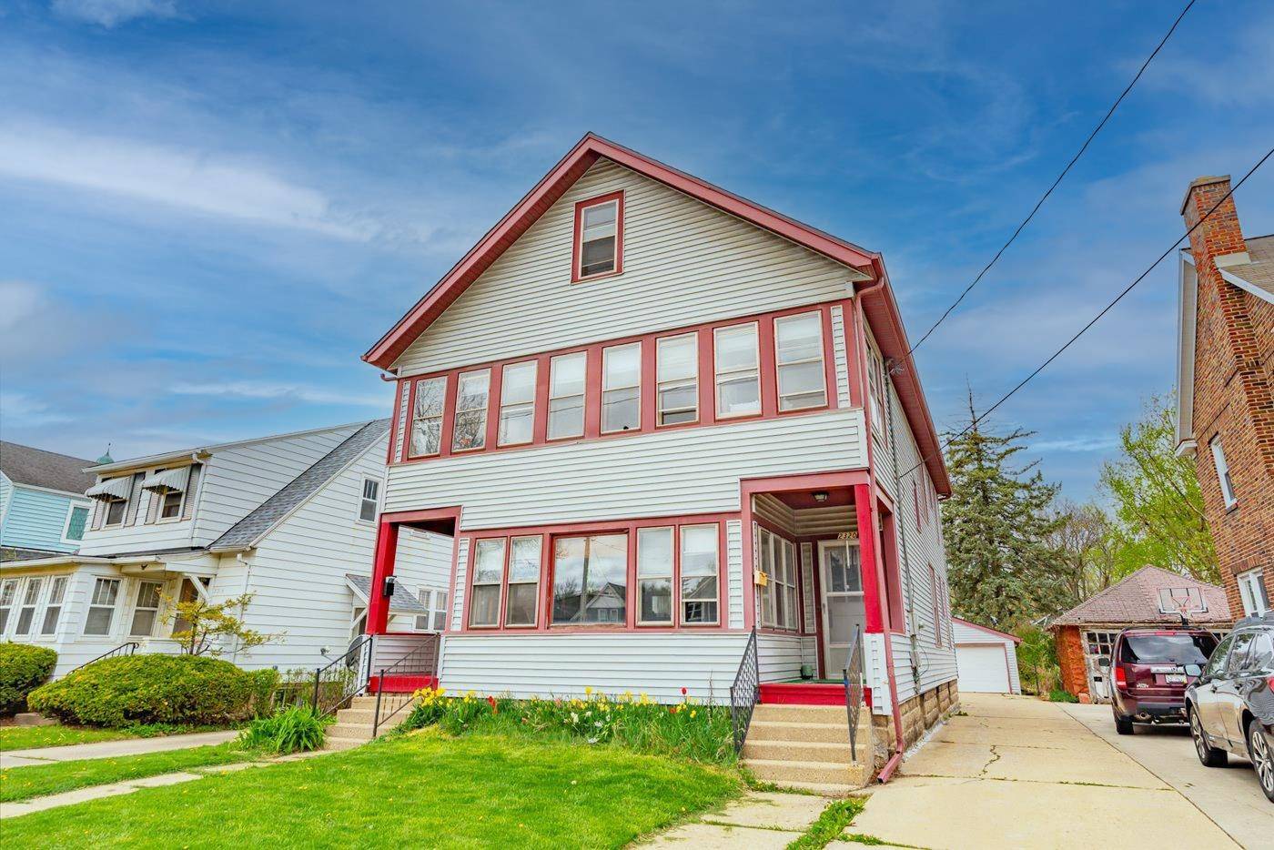Madison, WI 53704,2318-2320 E Washington Avenue