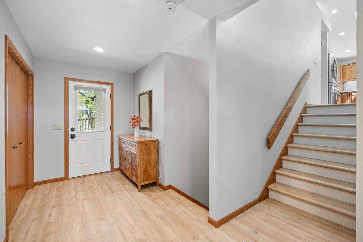 Waunakee, WI 53597,4880 Kirkwood Drive