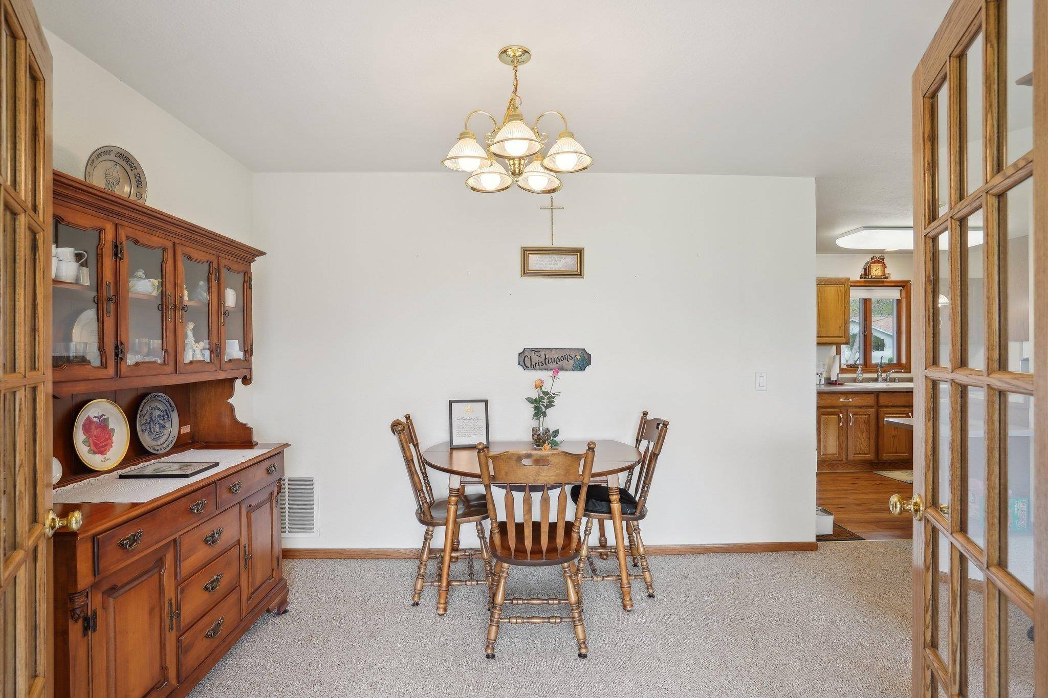 Cambridge, WI 53523,535 Country Lane