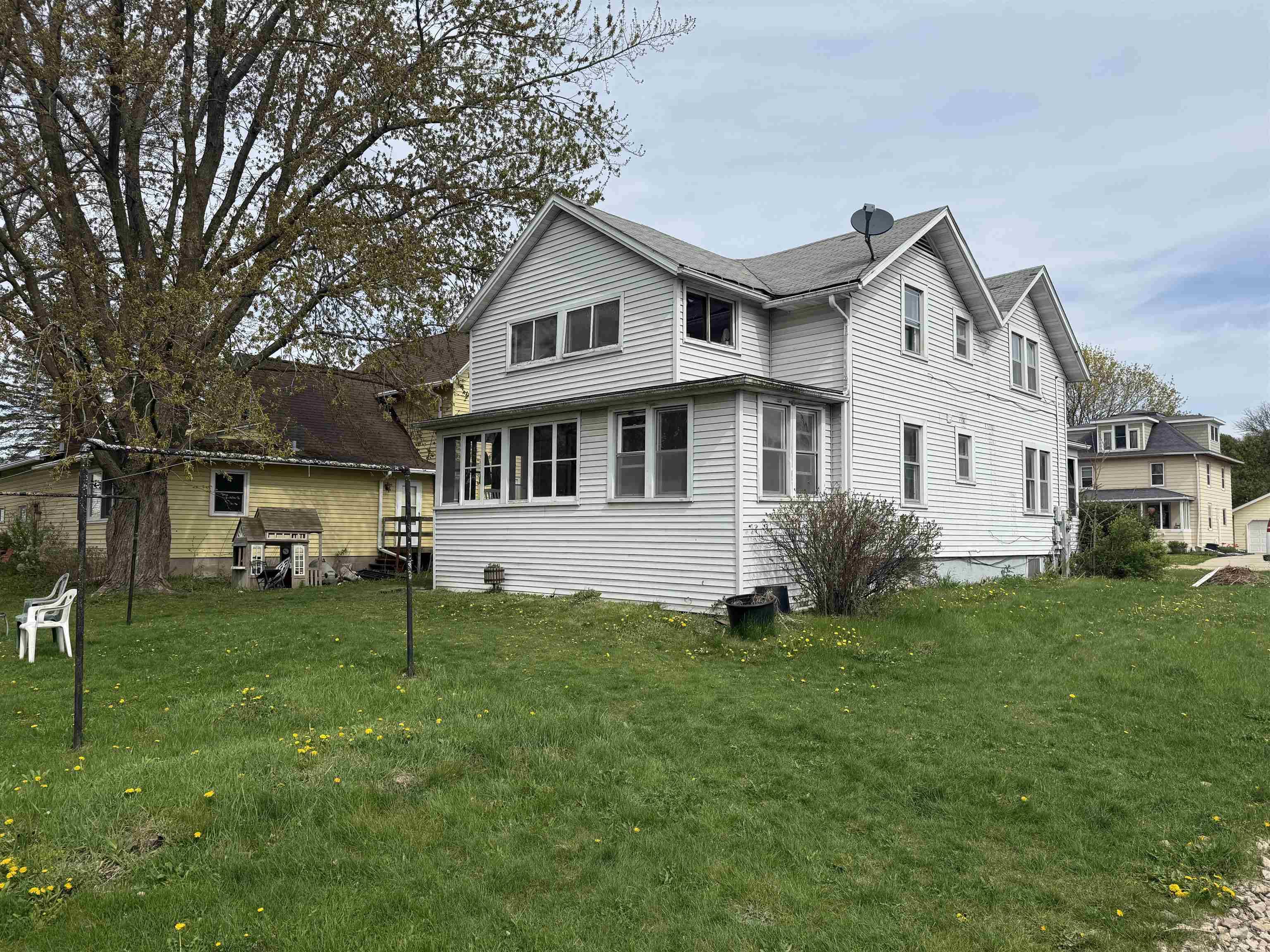Cross Plains, WI 53528,1718 Main Street