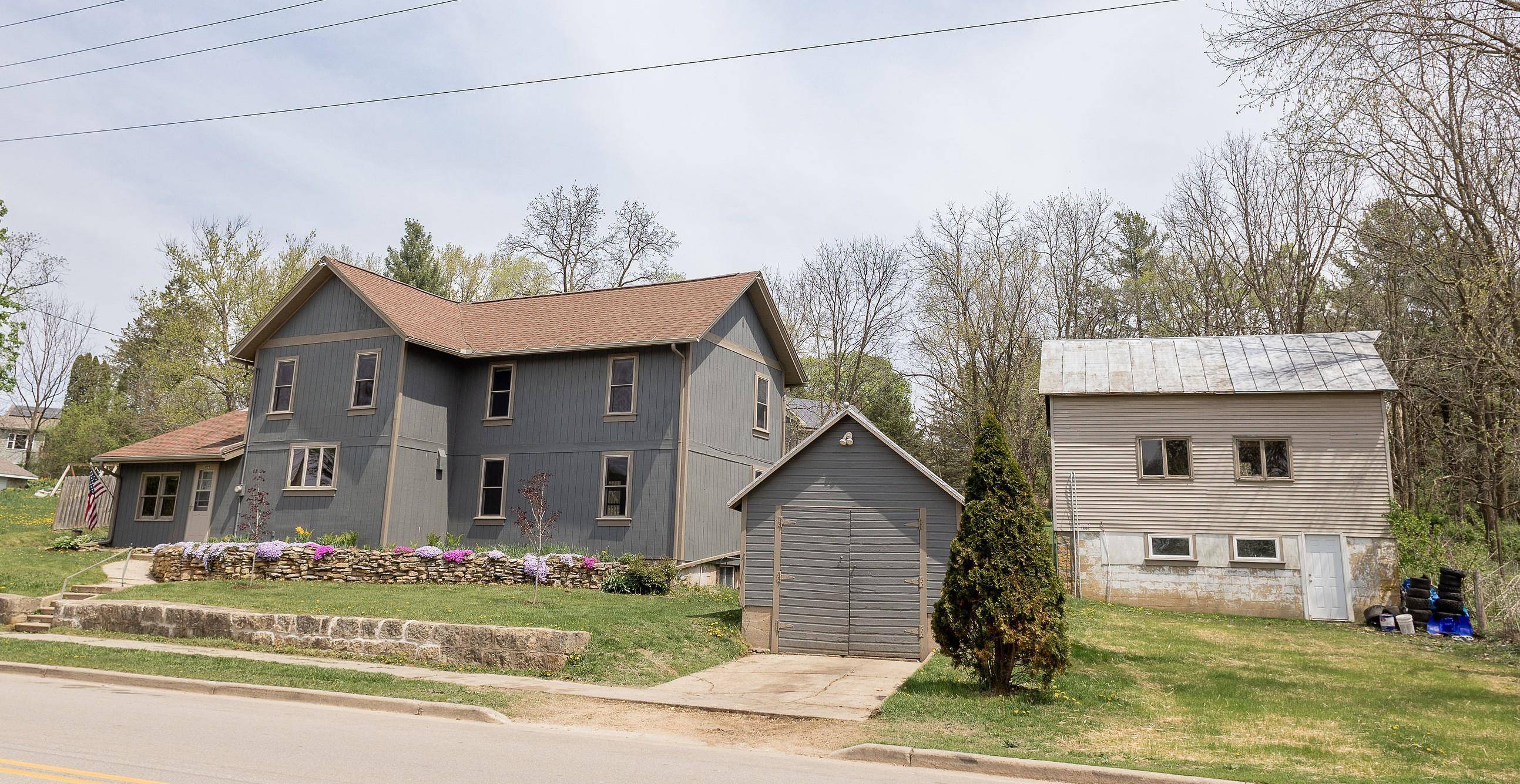 Verona, WI 53593,1694 Washington Street