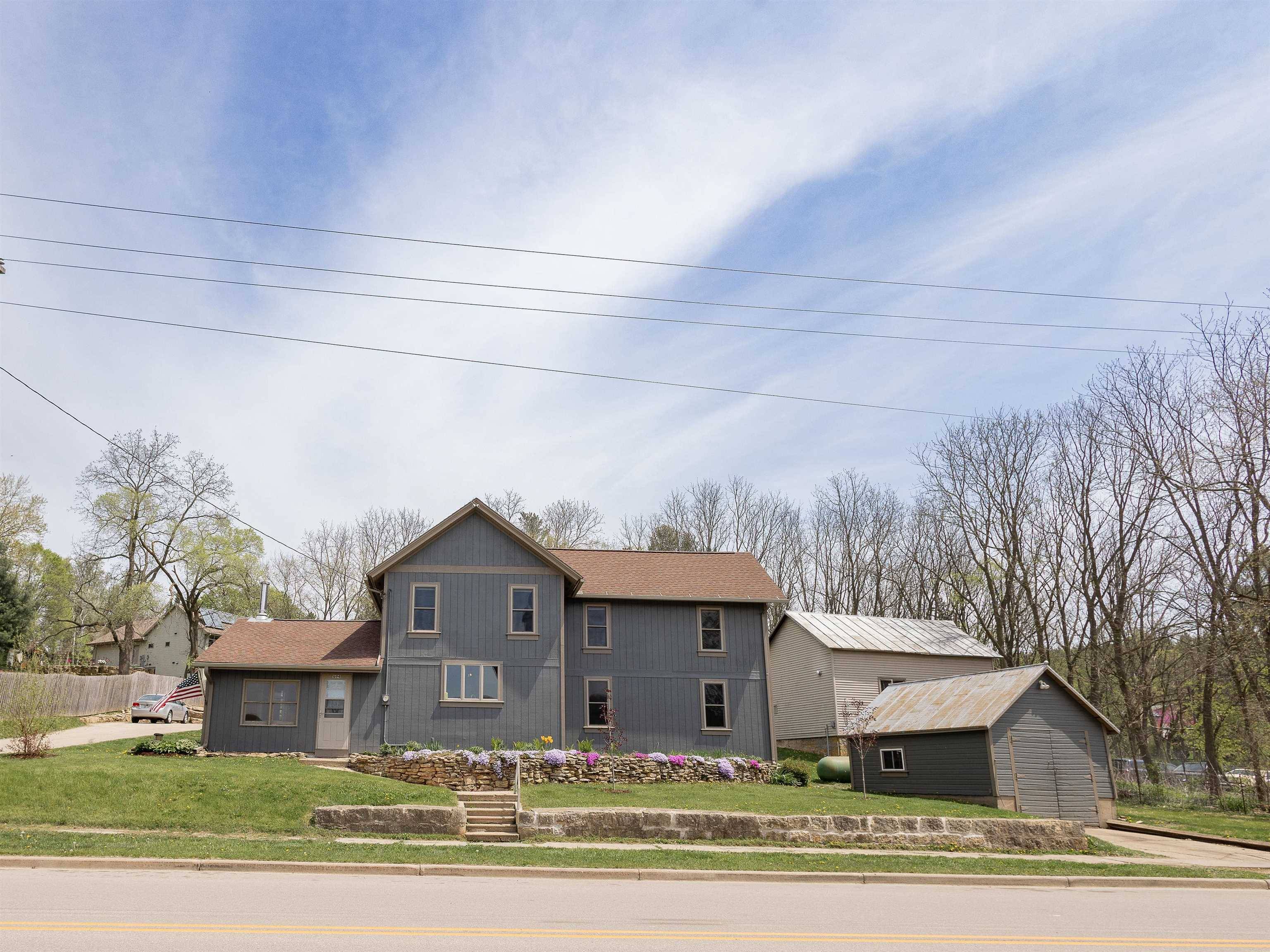 Verona, WI 53593,1694 Washington Street