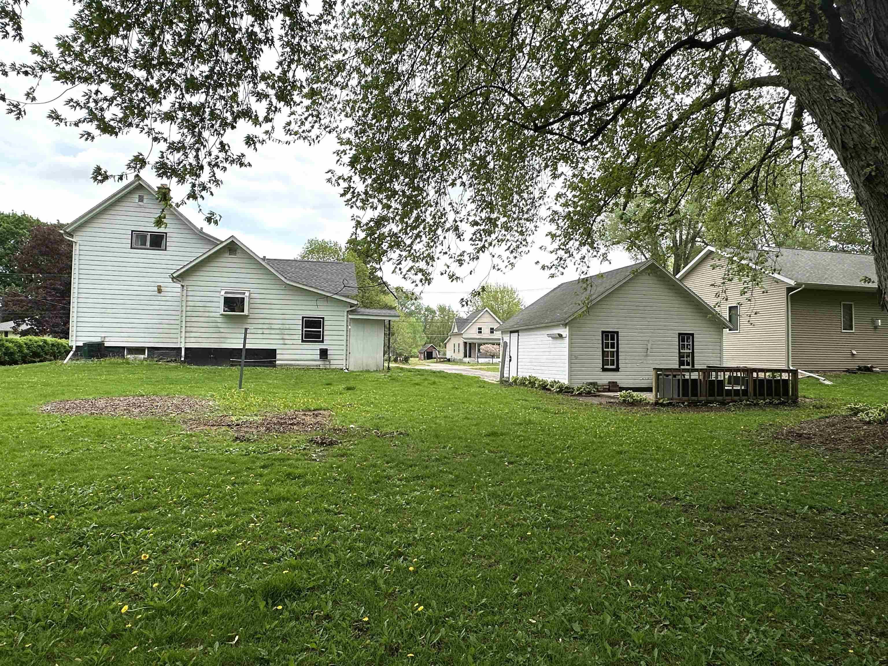 Columbus, WI 53925,398 River Road