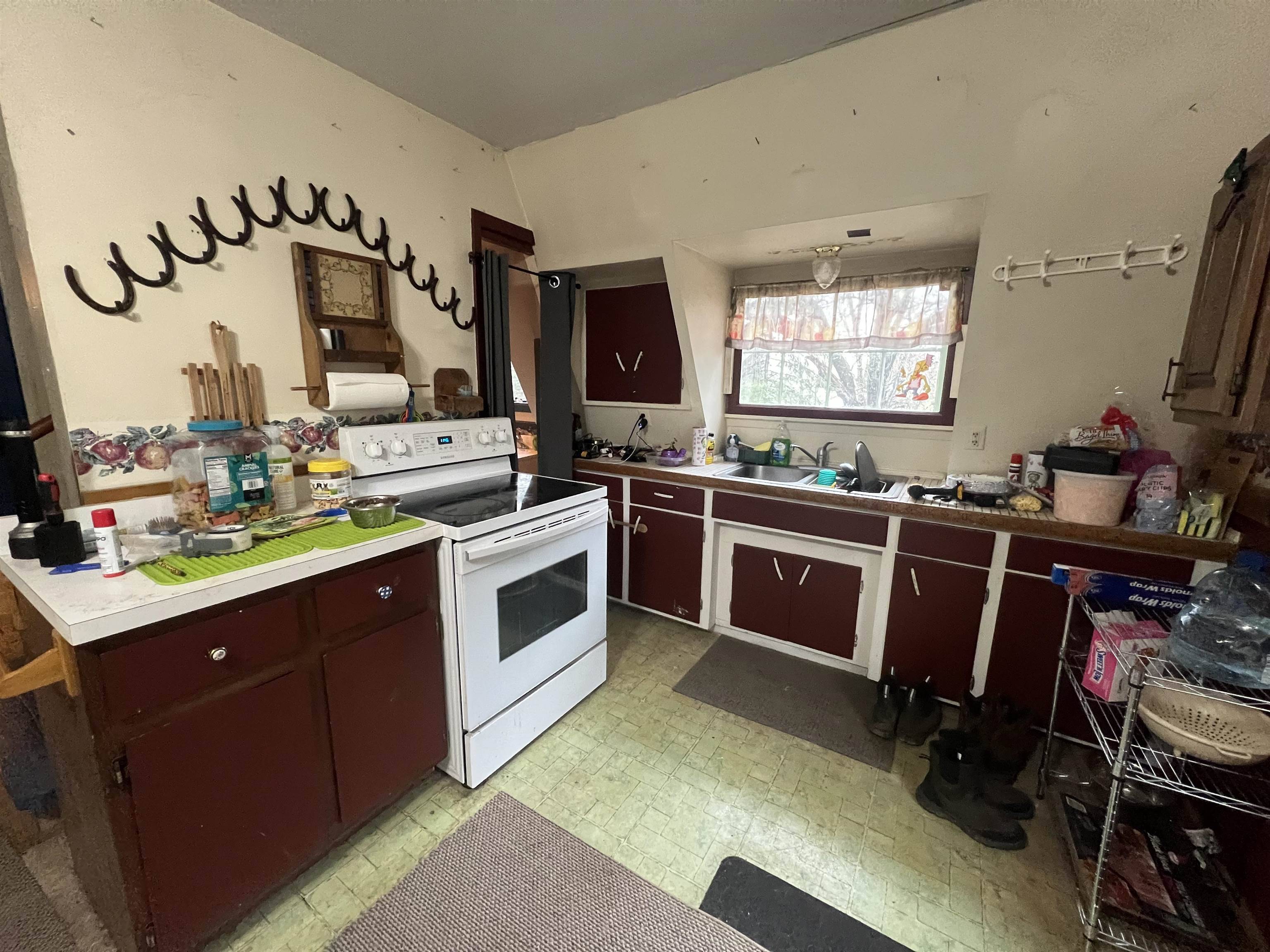 Oxford, WI 53952,380 Ember Court