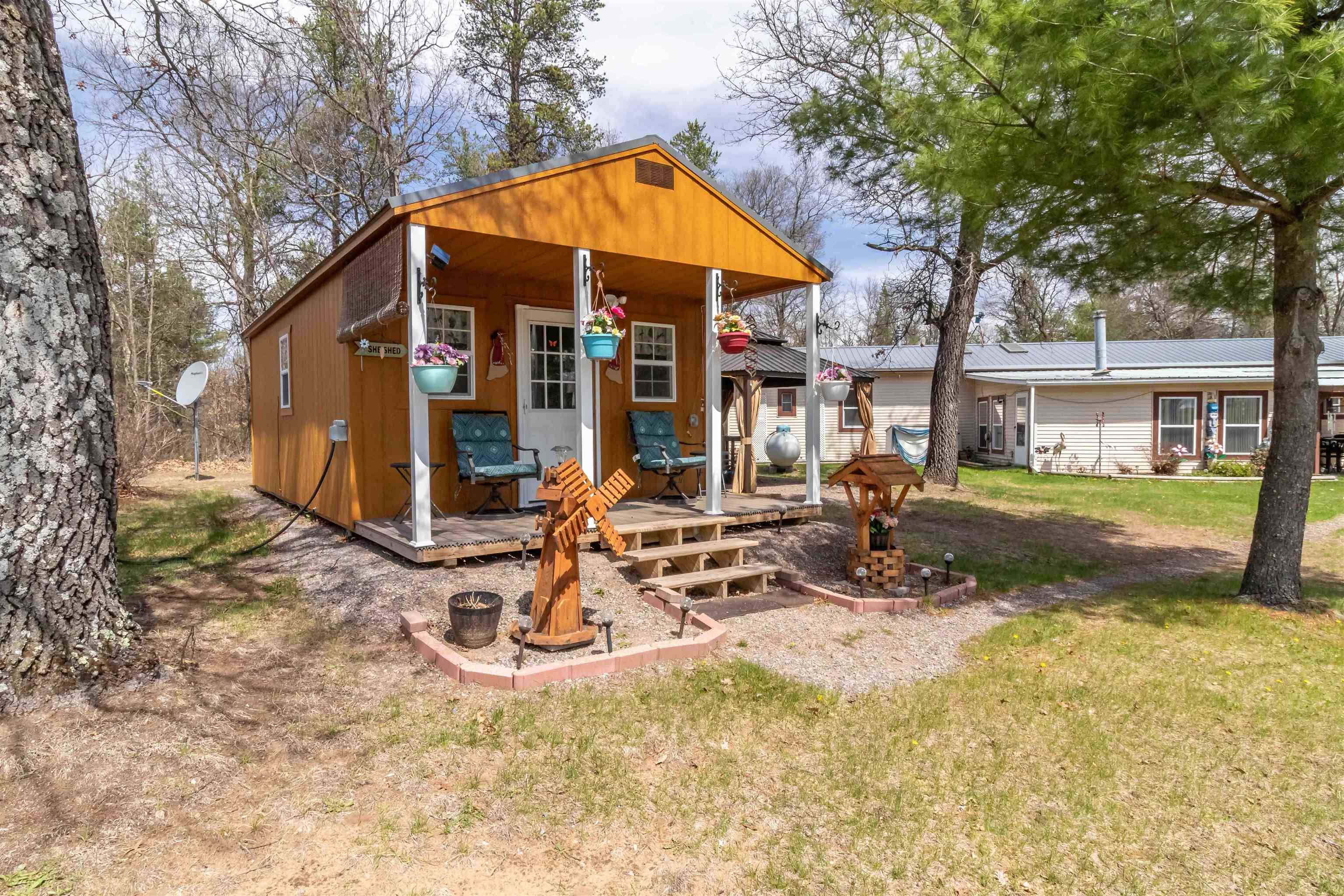 Hancock, WI 54943,976 Blackhawk Court