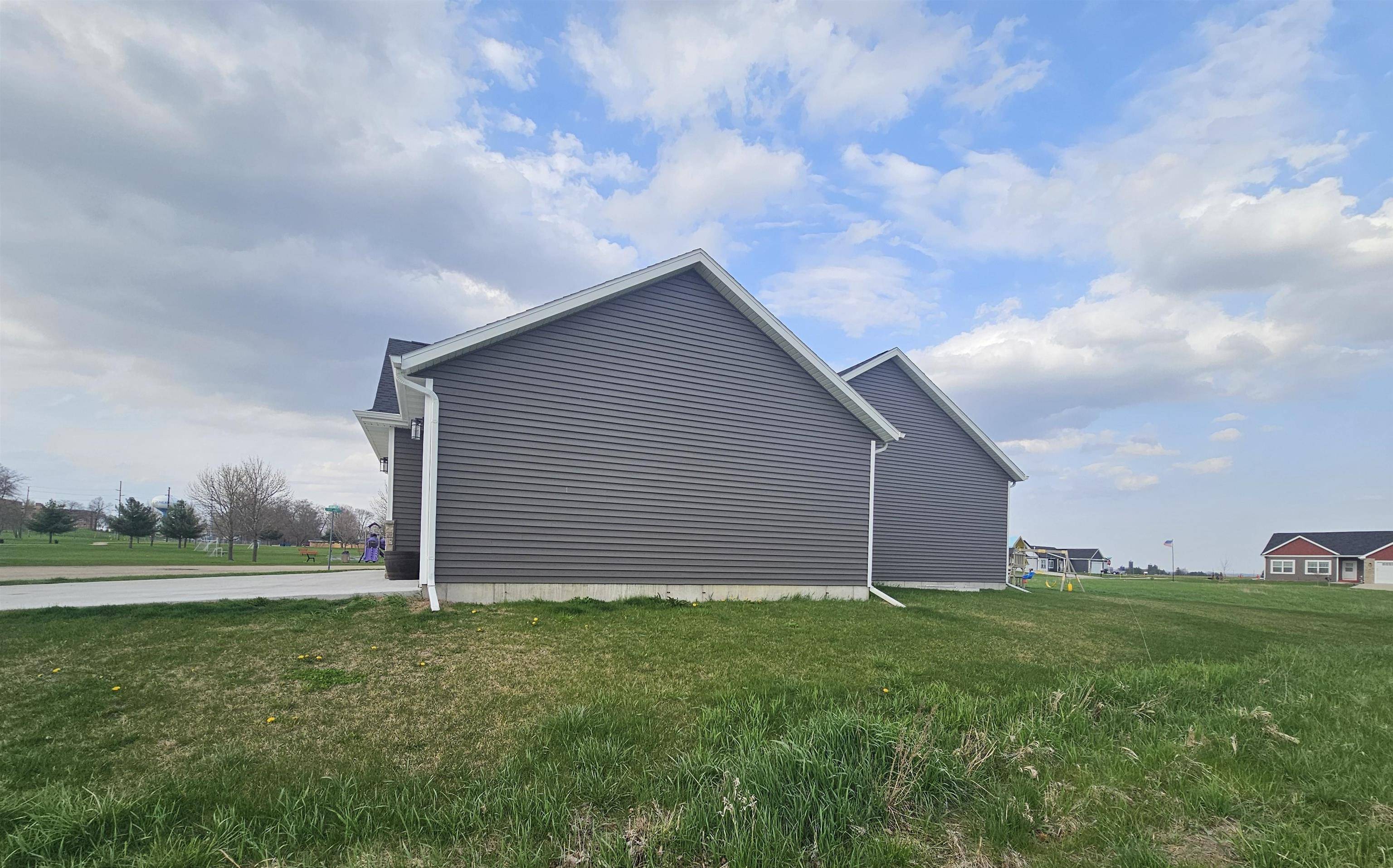 Juneau, WI 53039,456 N Hyland Street