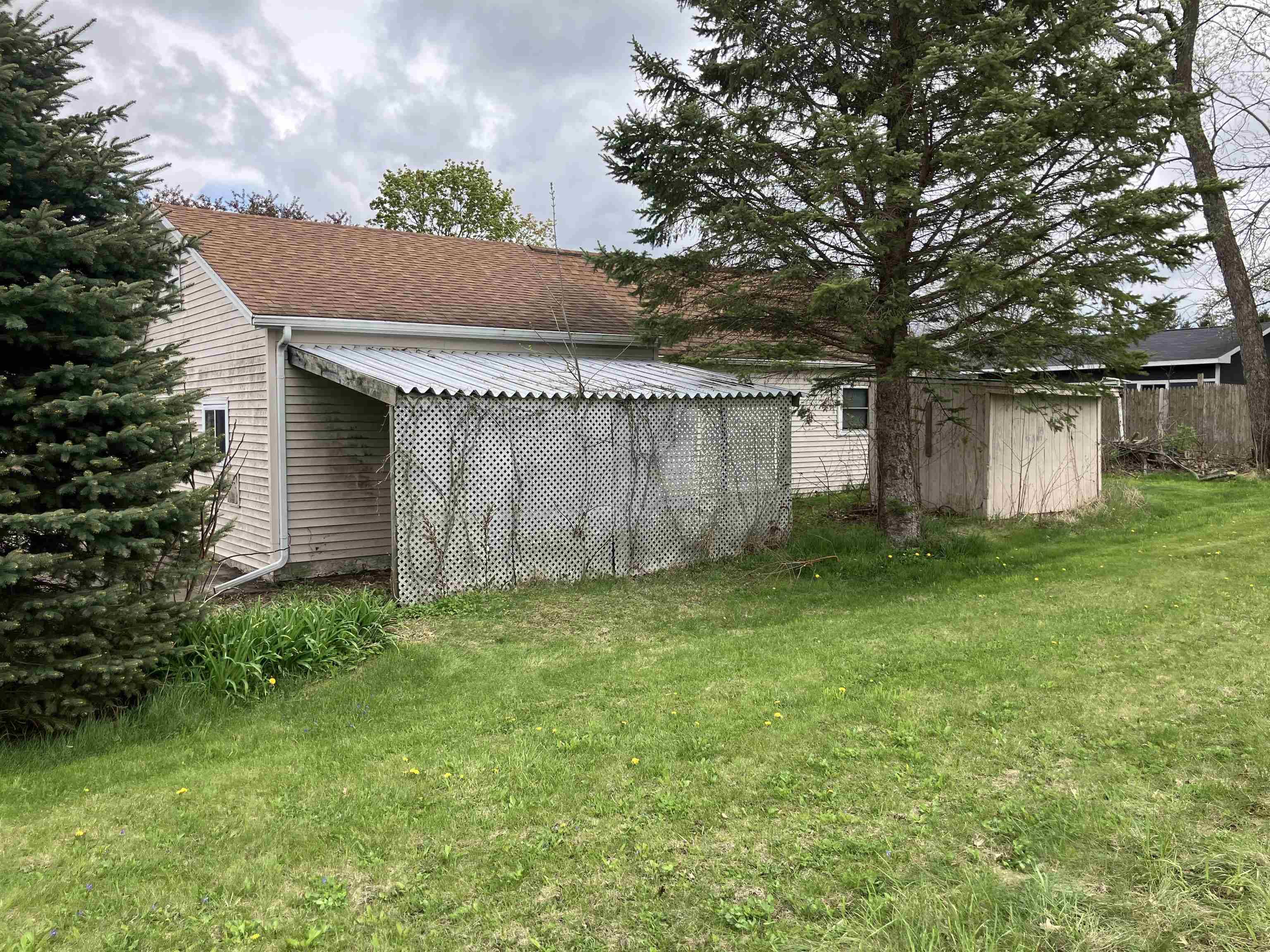 Benton, WI 53803,365 Jenkynsville Road