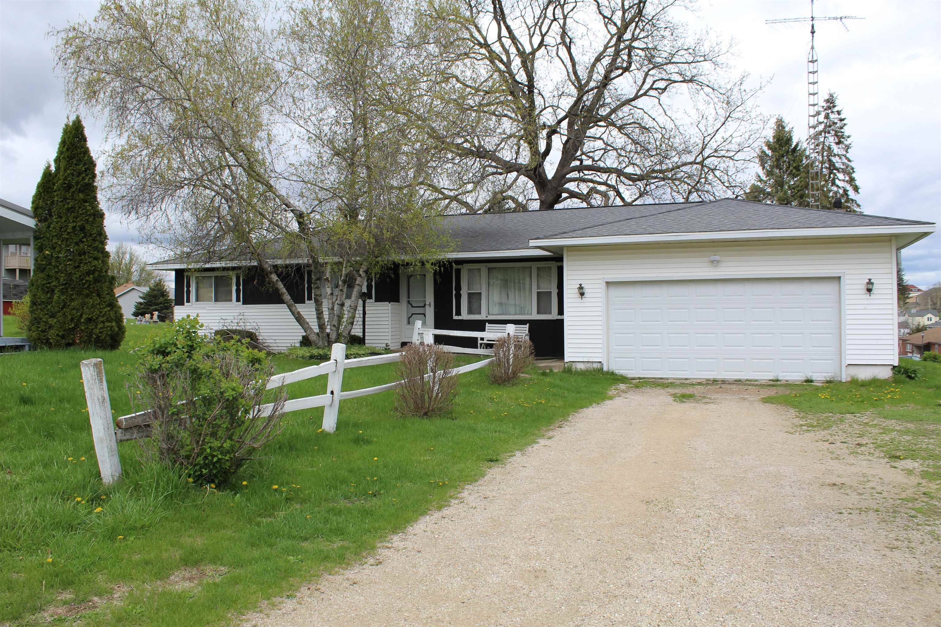Shullsburg, WI 53586,318 W Blackstone Street