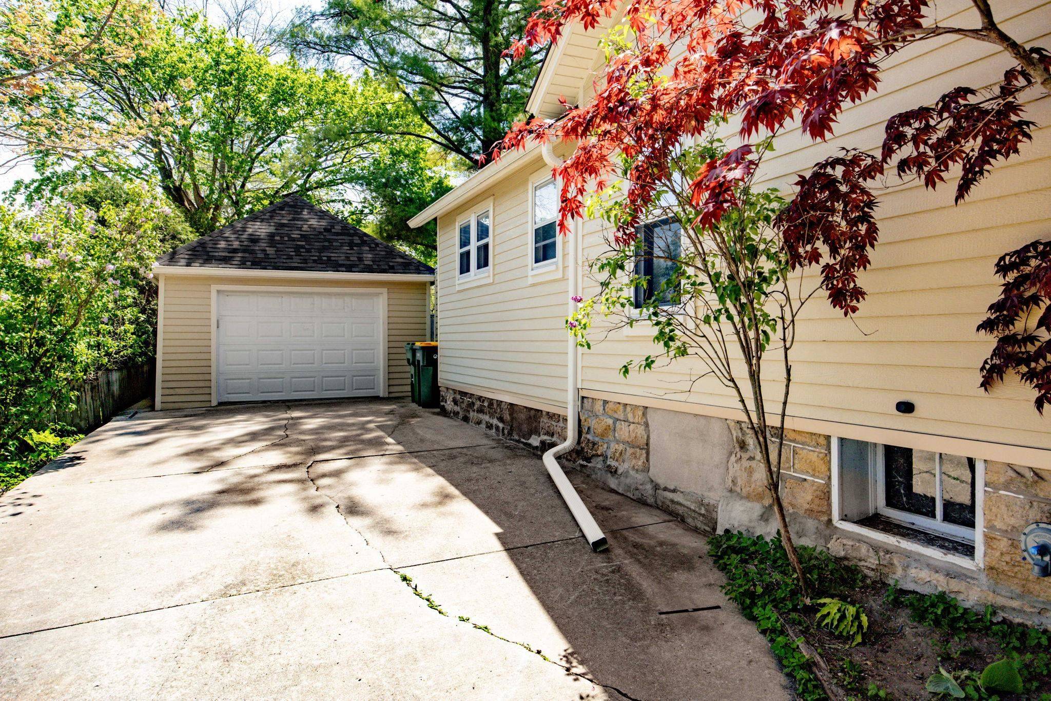 Edgerton, WI 53534,103 E Rollin Street