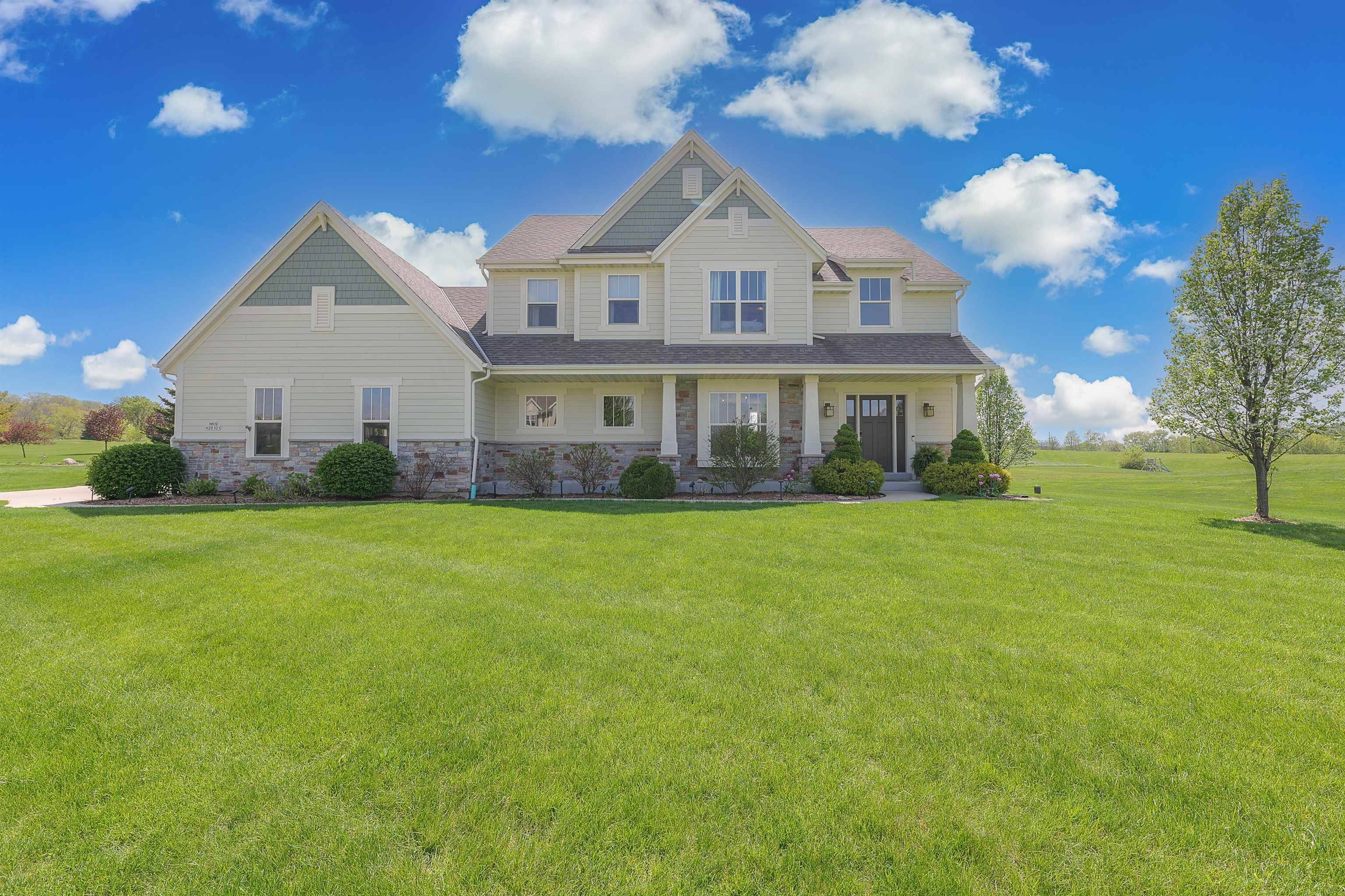 Sussex, WI 53089,N65W28101 Hickory Hill Drive