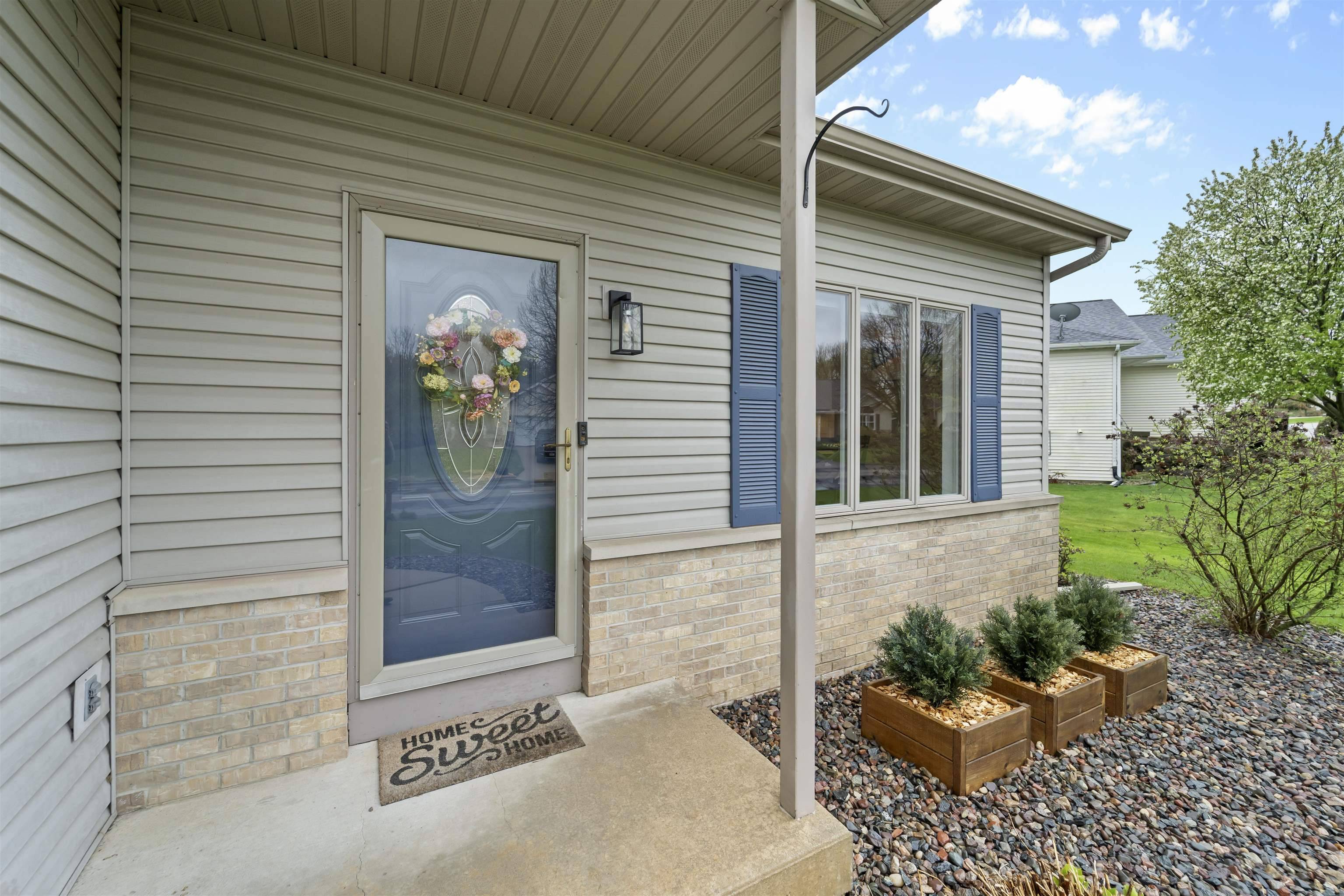 Sun Prairie, WI 53590,3257 Edmonton Drive