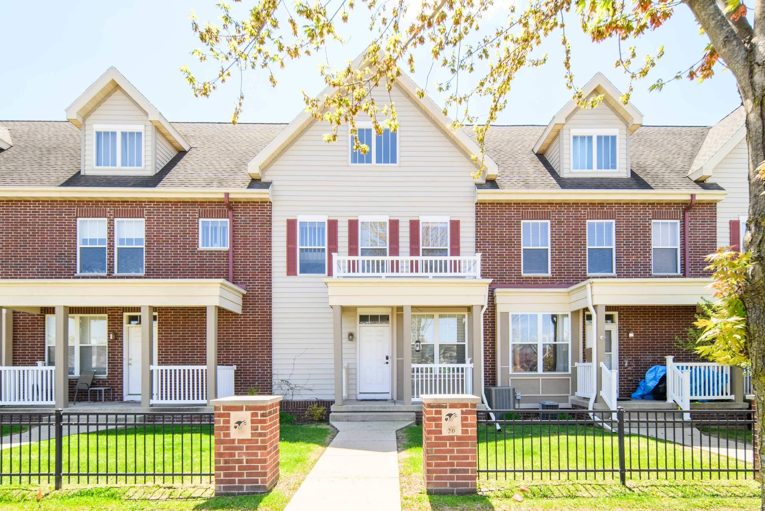 Fitchburg, WI 53711,20 S Gardens Way