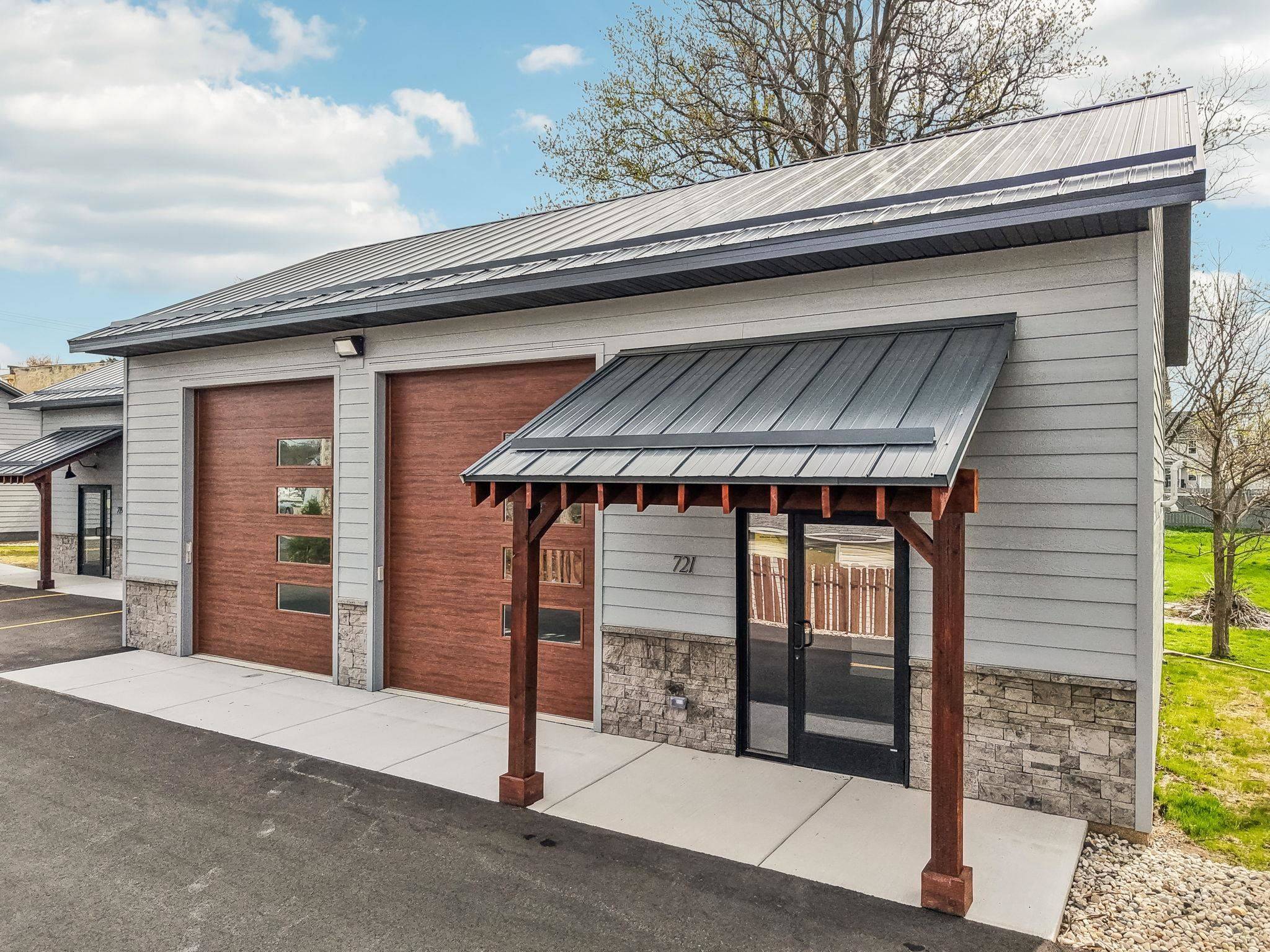 Watertown, WI 53094,721 W Main Street