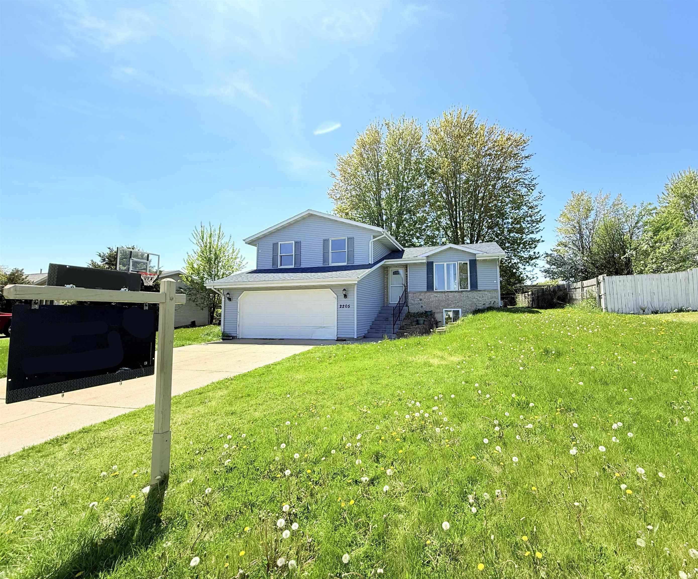 Janesville, WI 53546,2205 Green Valley Drive