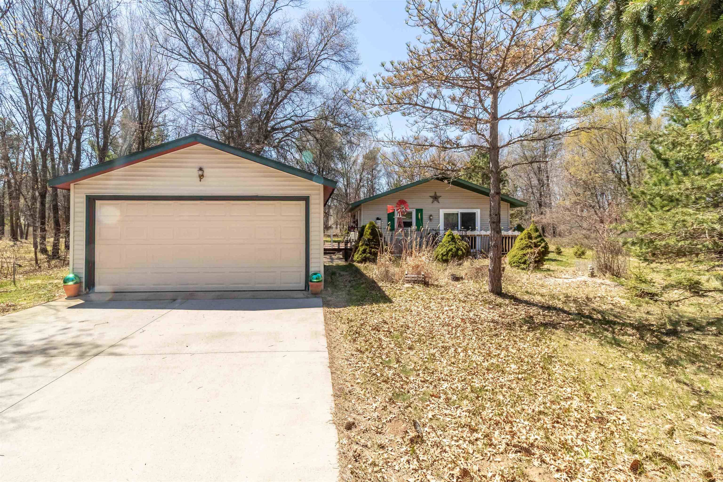 Nekoosa, WI 54457,387 Woodbridge Way