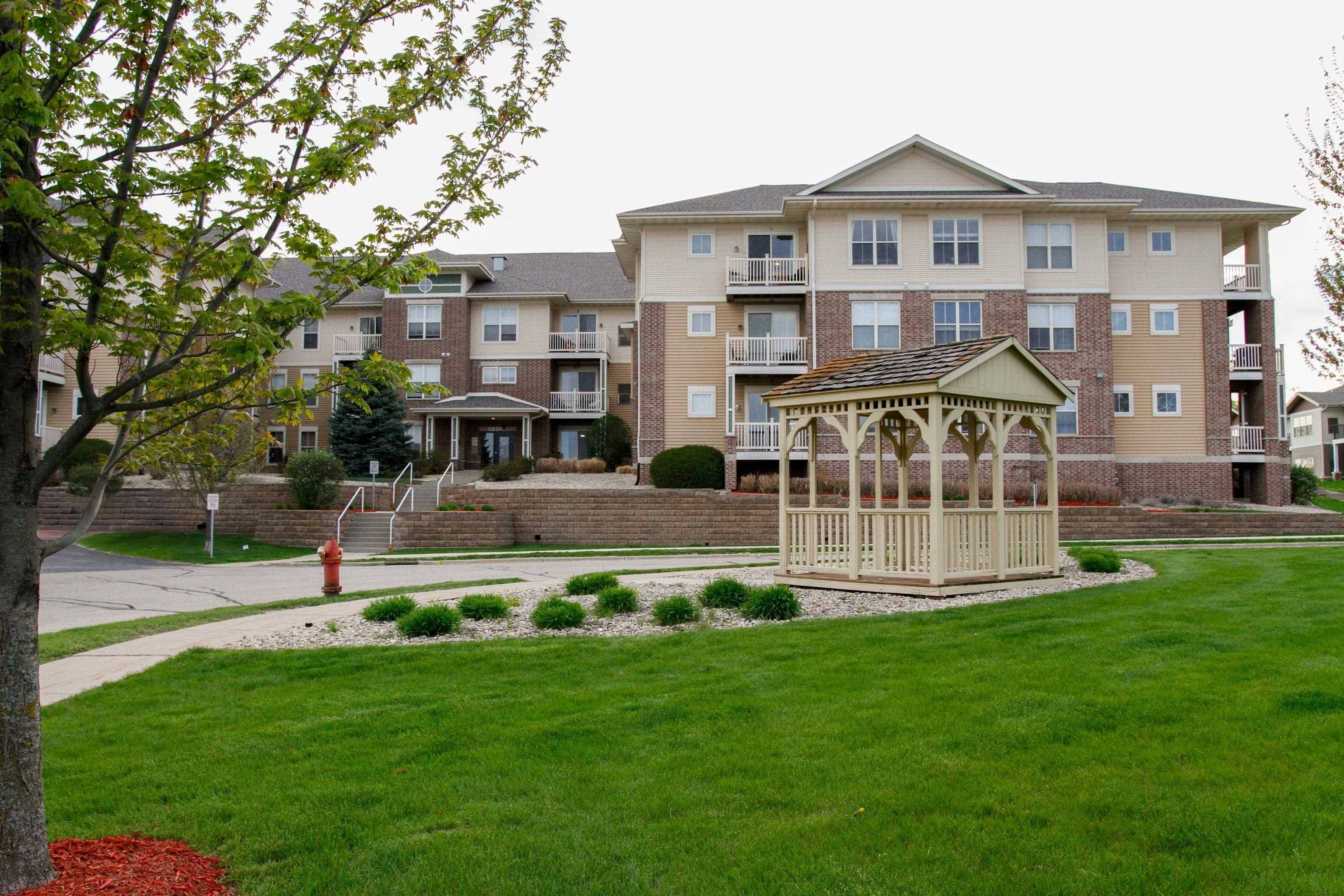 Madison, WI 53718,5831 Lupine Lane #323