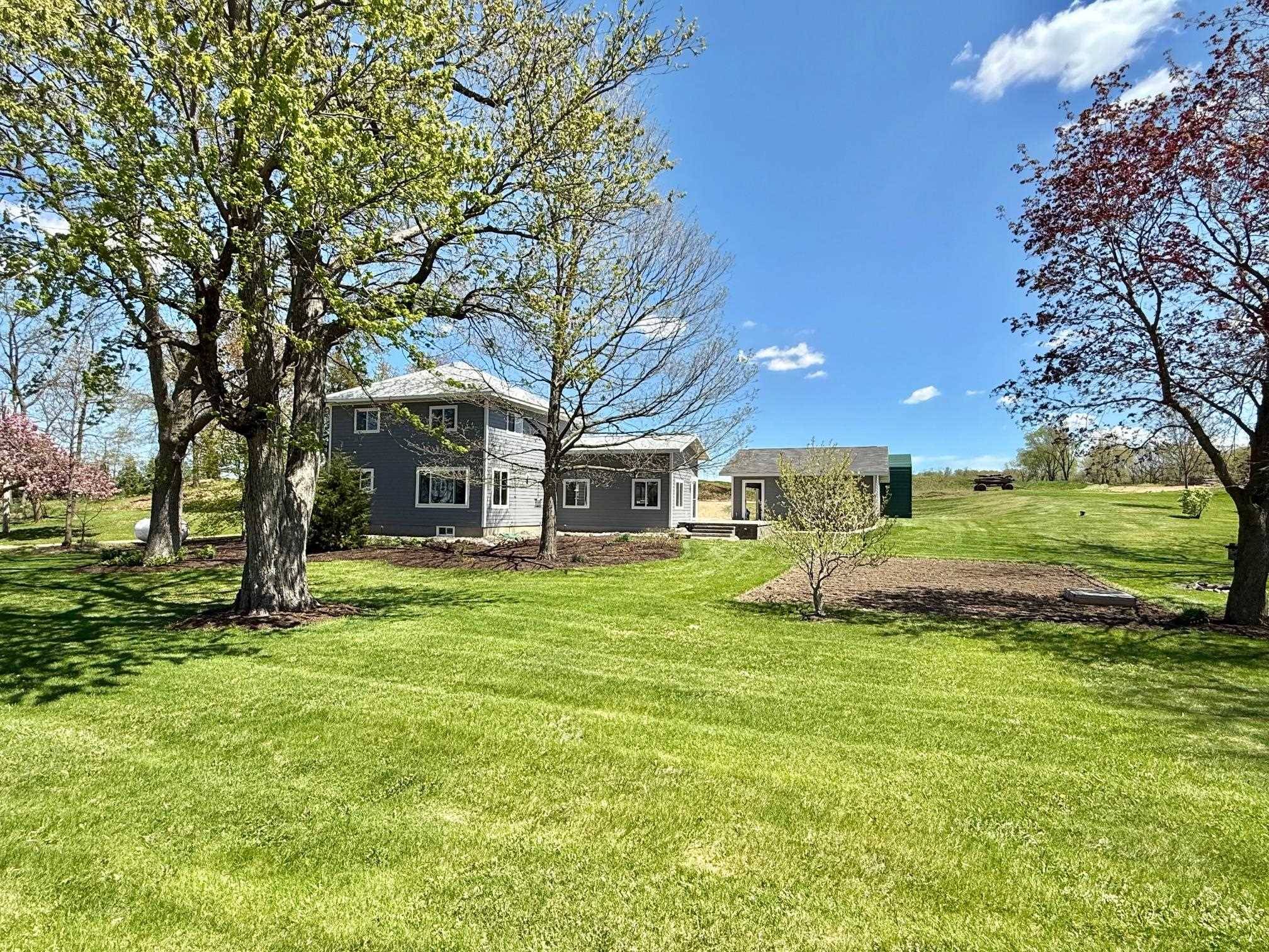 Evansville, WI 53536-8601,4528 N Coon Island Road