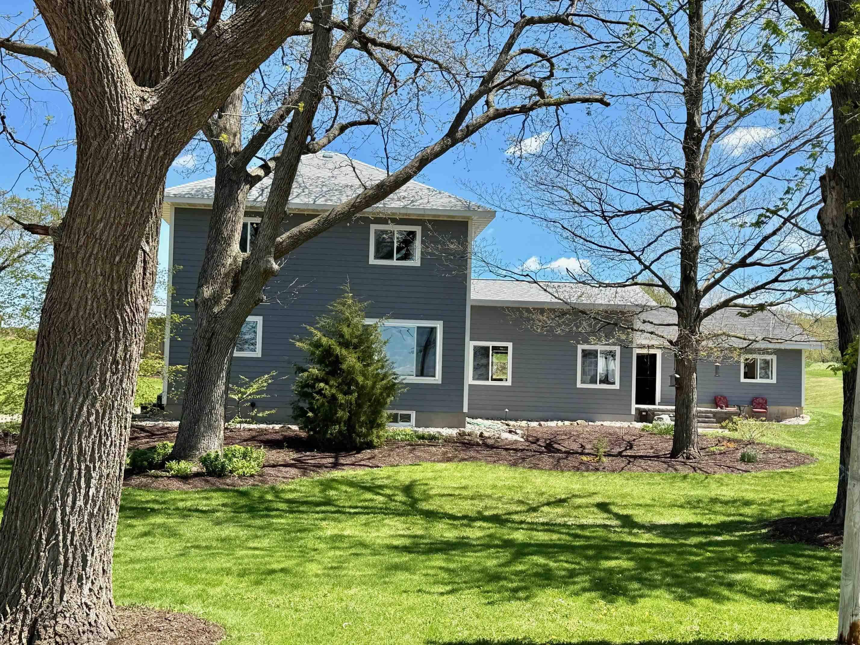 Evansville, WI 53536-8601,4528 N Coon Island Road