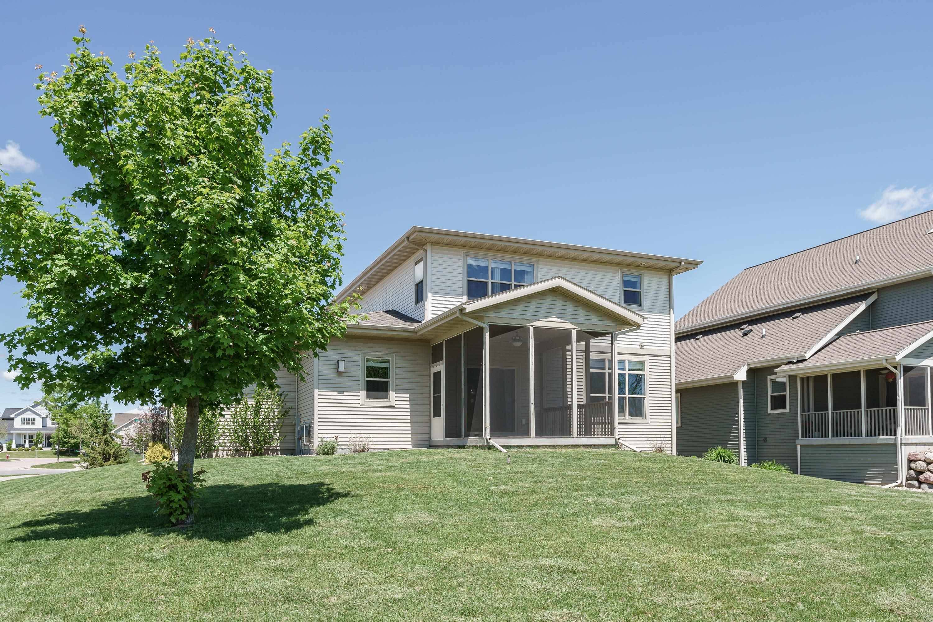 Middleton, WI 53562,9919 Bronze Leaf Lane