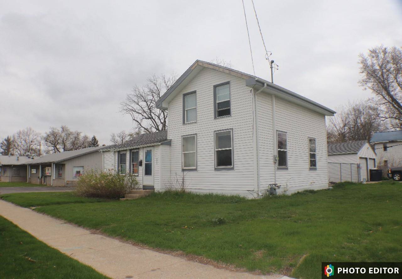 Janesville, WI 53548,221 Center Avenue
