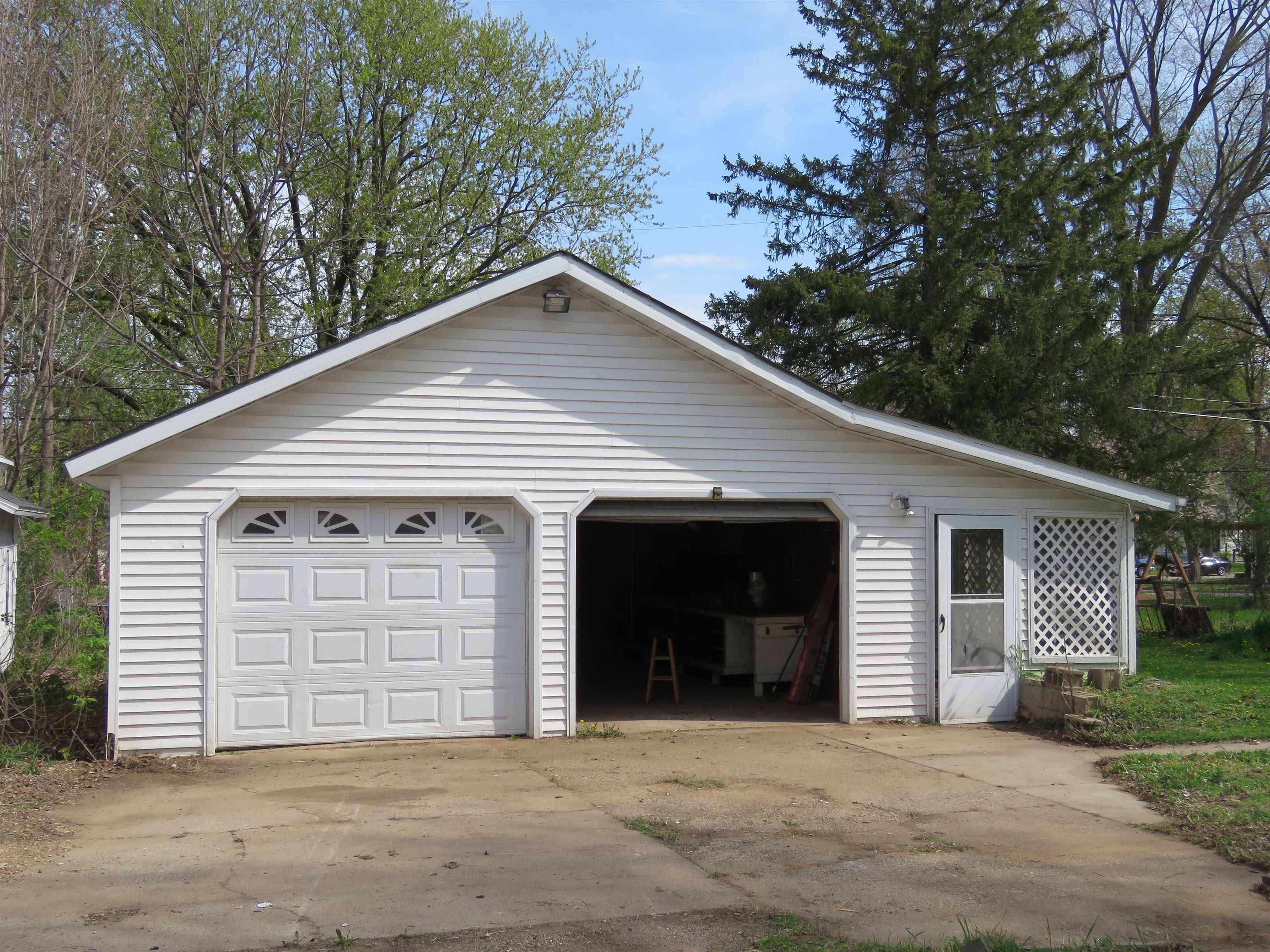 Berlin, WI 54923-1520,169 W Moore Street