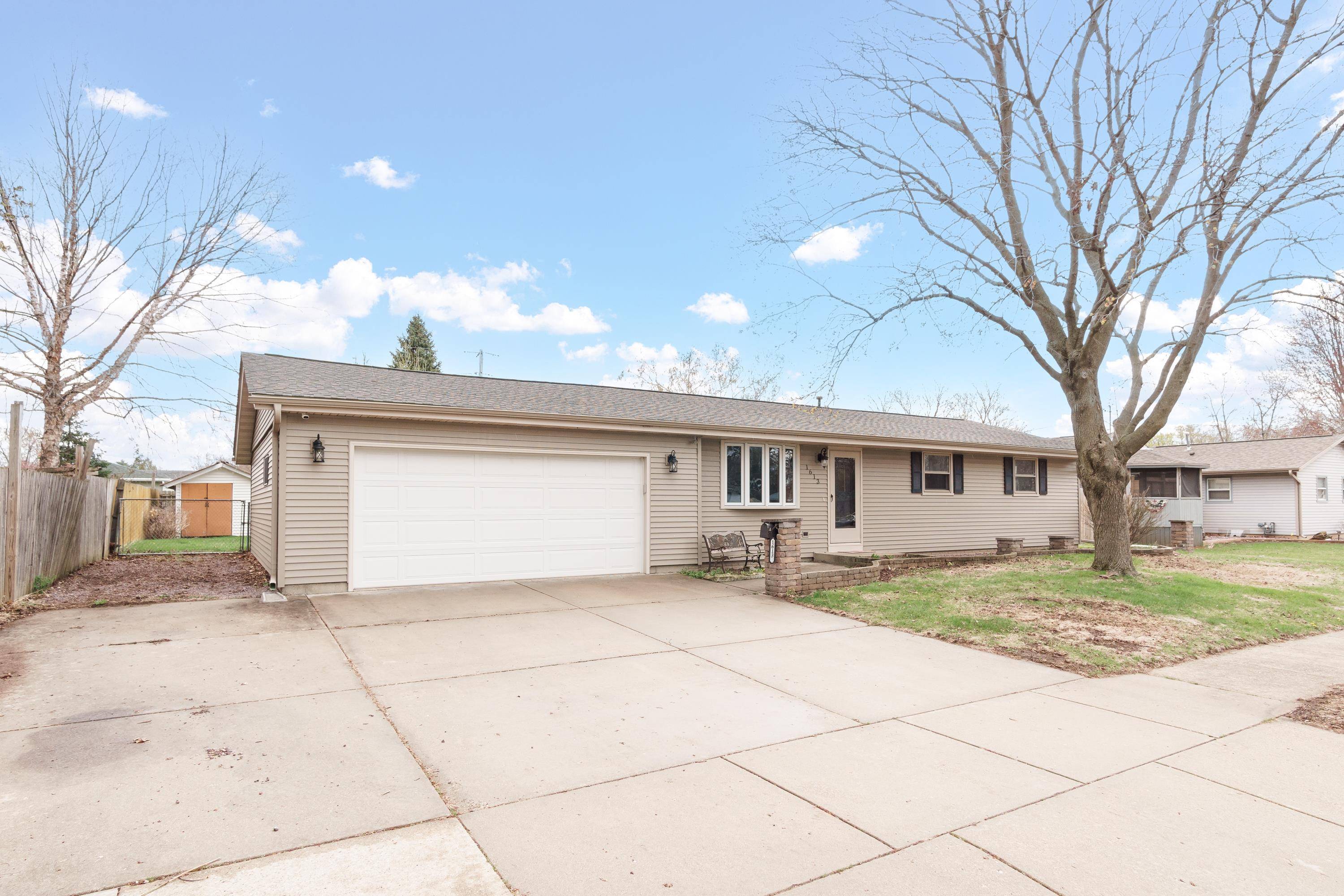 Janesville, WI 53546,1613 S Grant Avenue