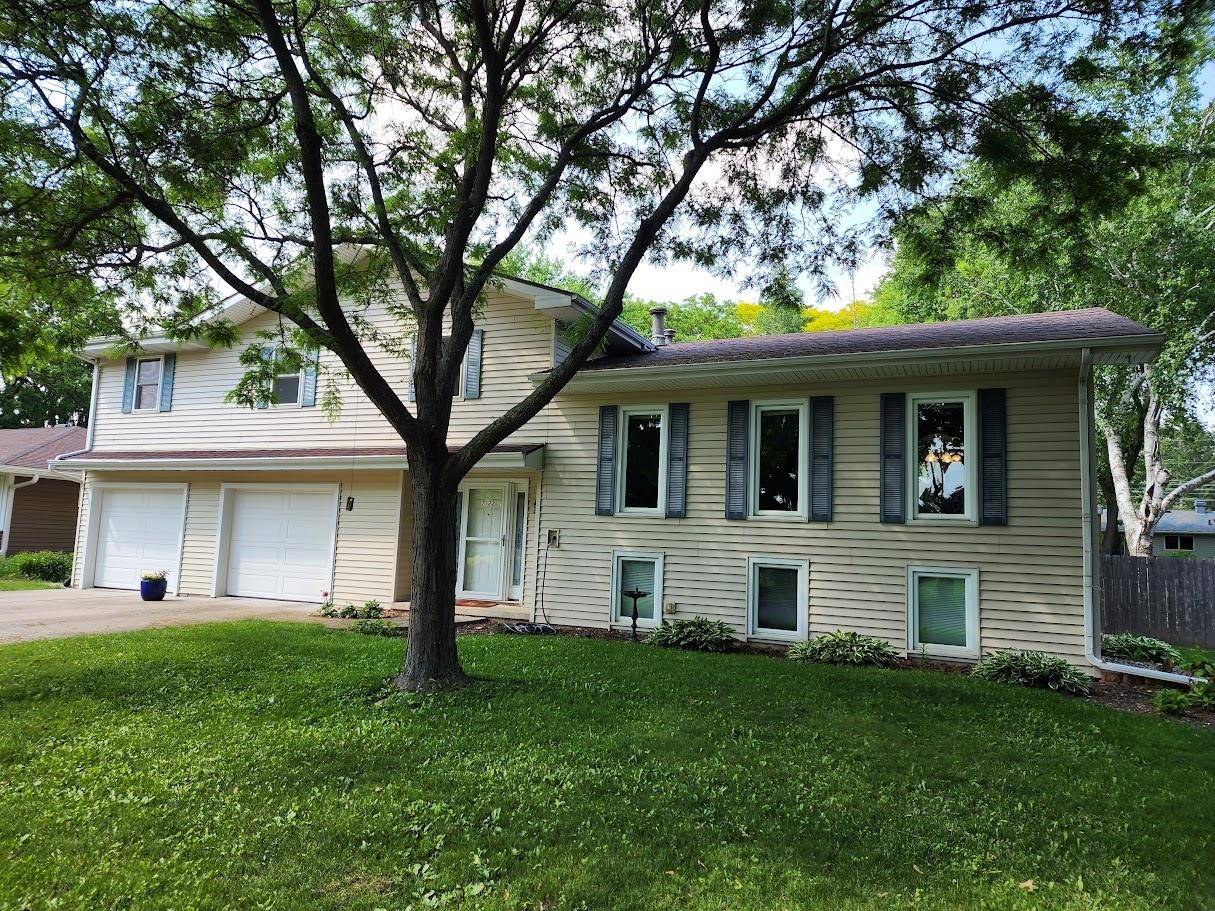 Middleton, WI 53562,7122 Mockingbird Lane