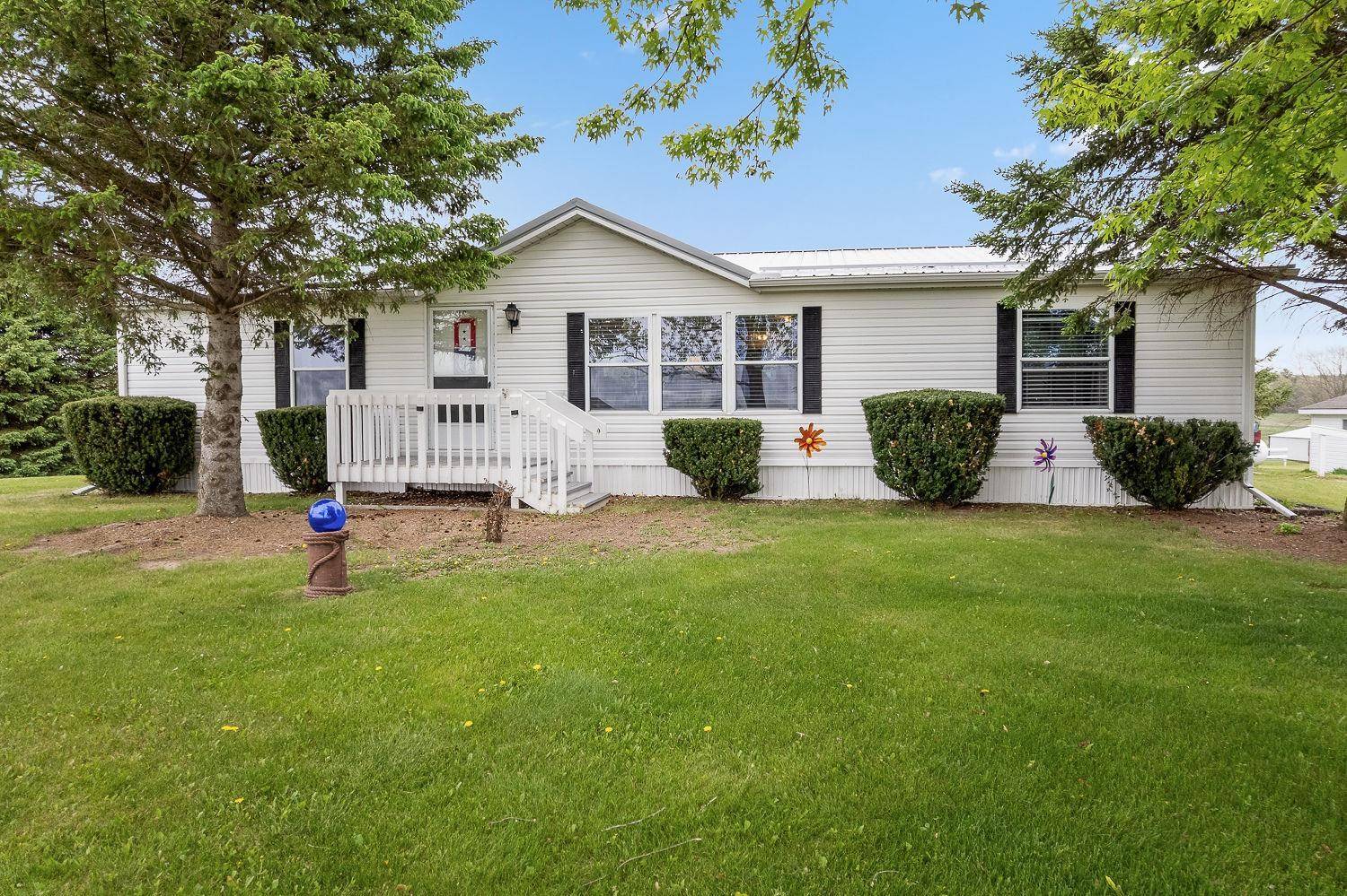 Reedsburg, WI 53959-0000,S2788 Coon Bluff Road