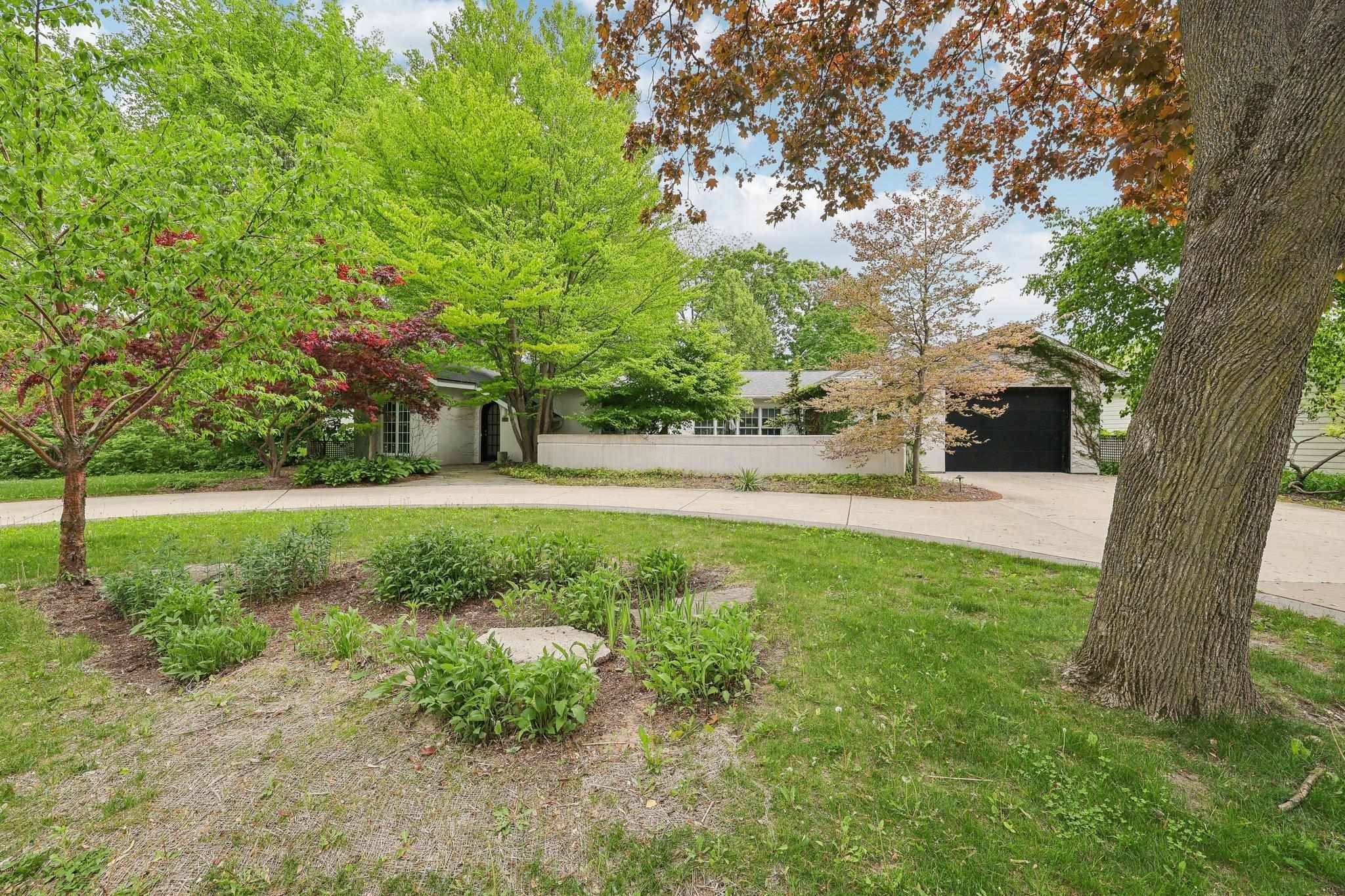 Madison, WI 53705,923 Swarthmore Court