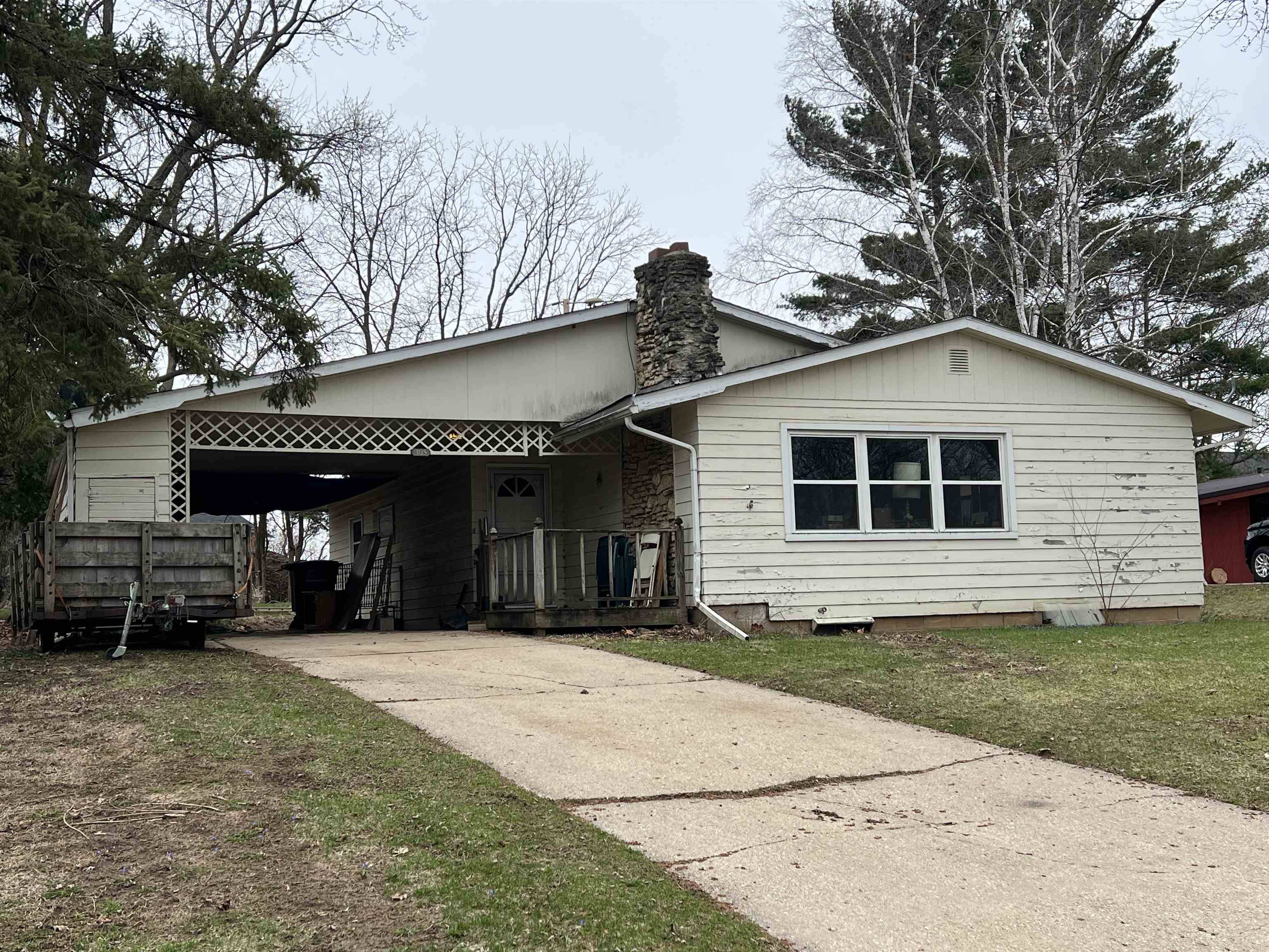 Orfordville, WI 53576-8734,305 Gifford Street