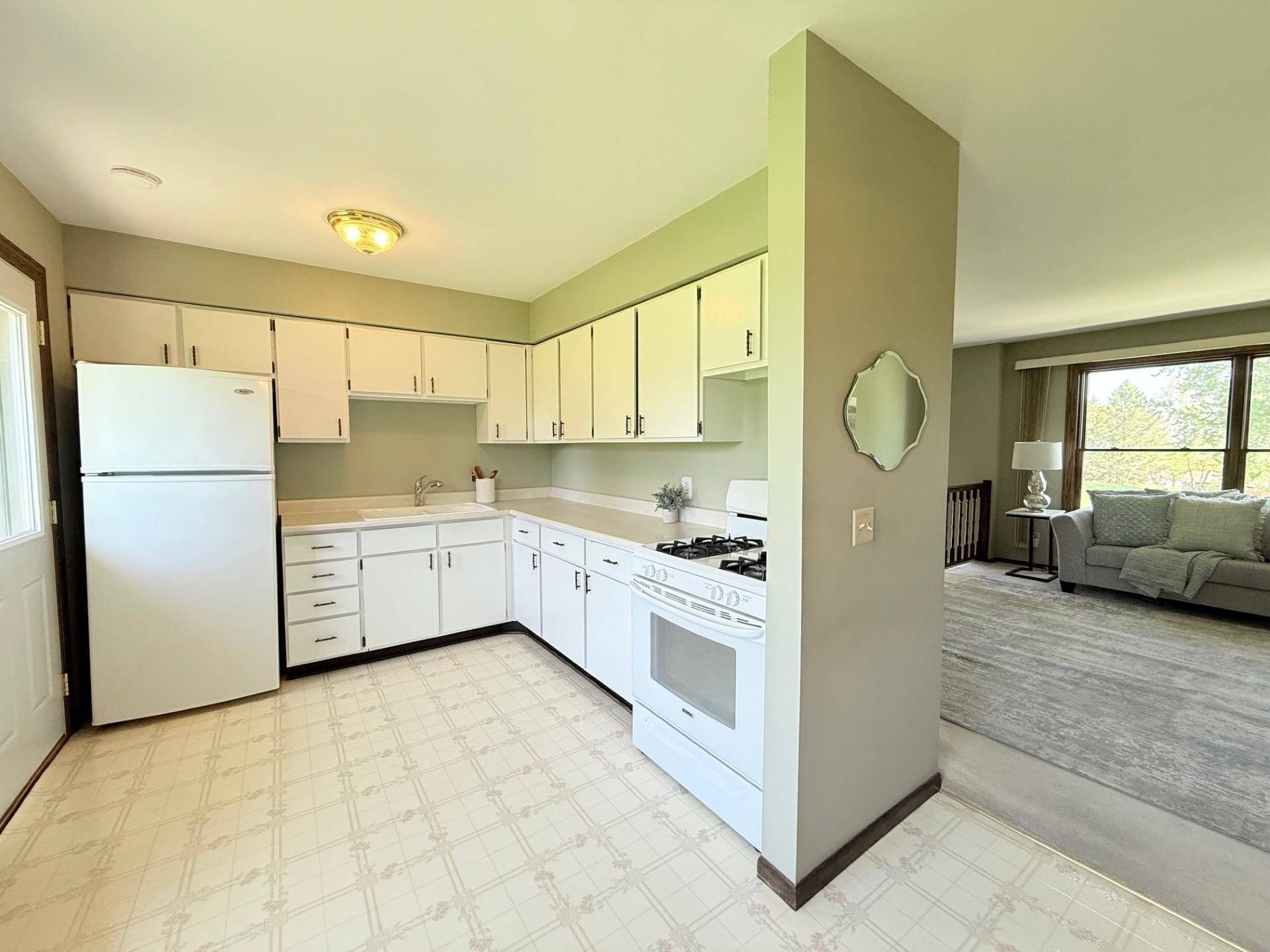 Sun Prairie, WI 53590,2745 Hilltop Drive