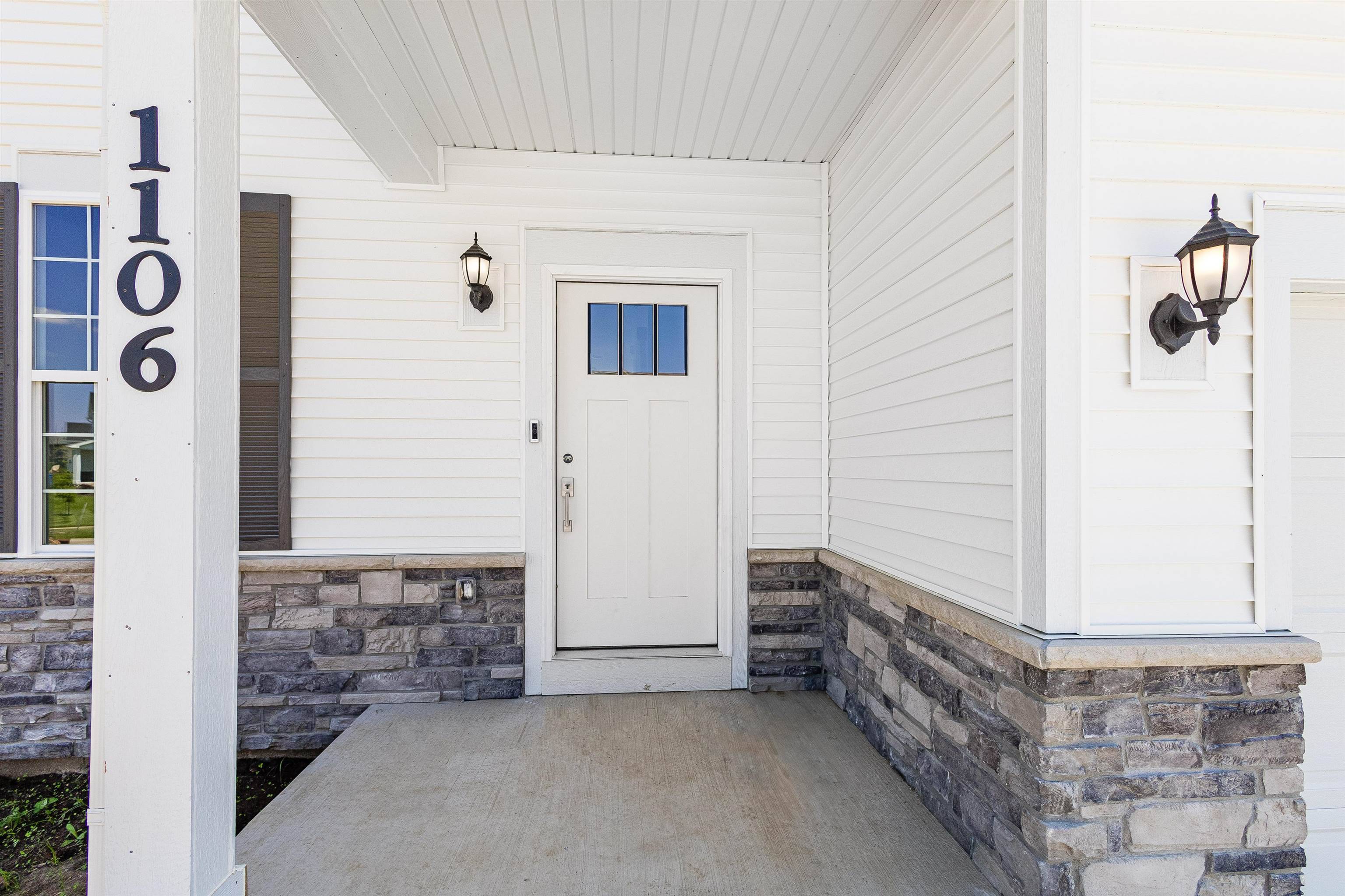 Stoughton, WI 53589,2849 Jackson Street