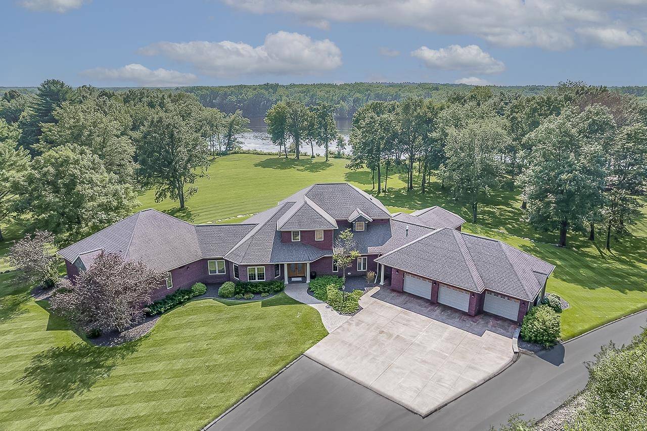 Stevens Point, WI 54481,2688 Scenic Drive