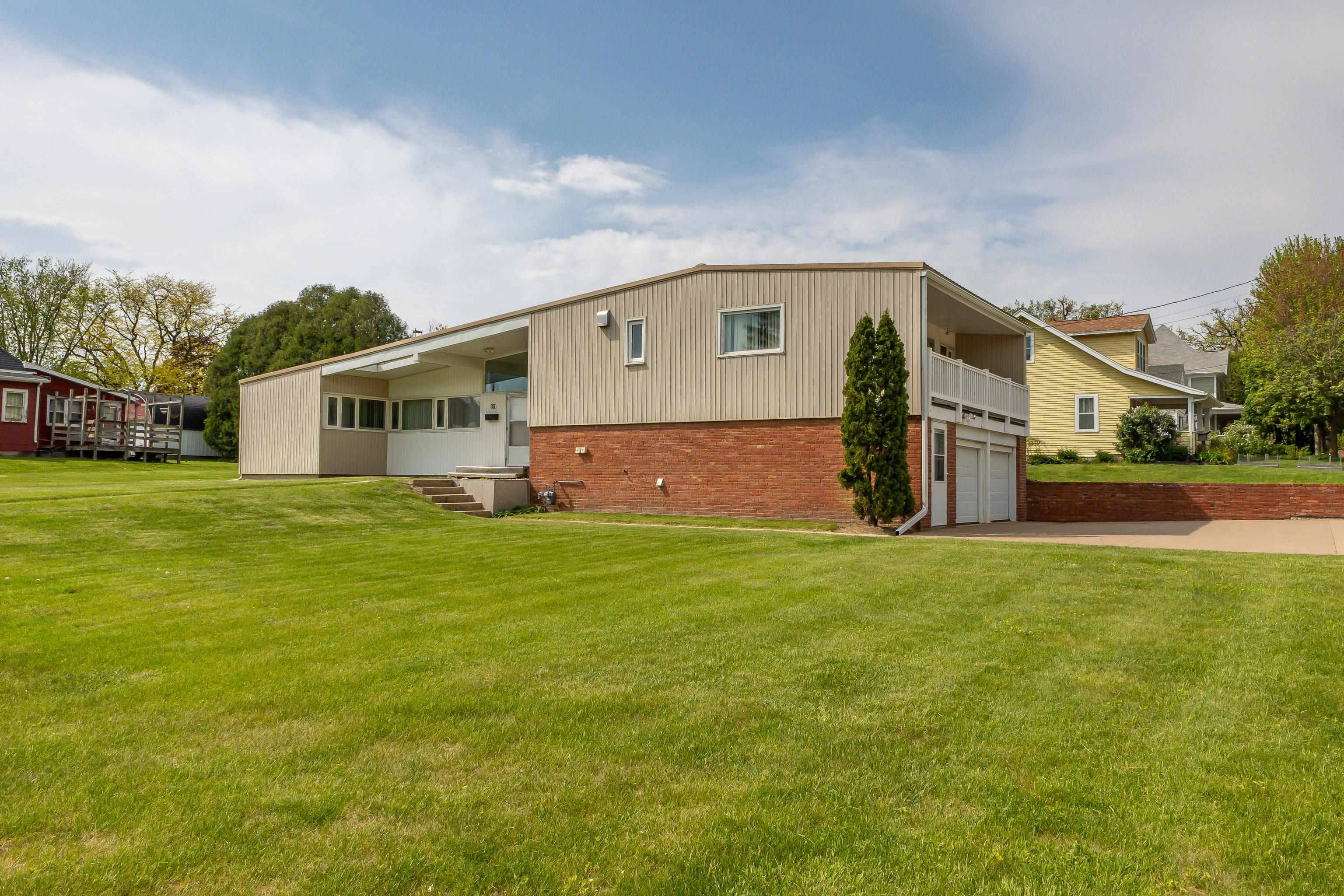 Platteville, WI 53818,30 Elmer Street