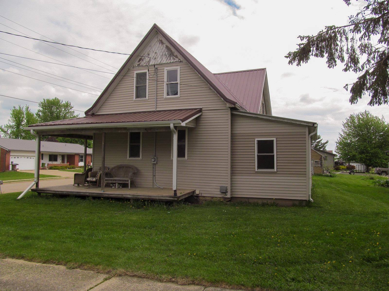 Highland, WI 53543,315 Dodgeville Street