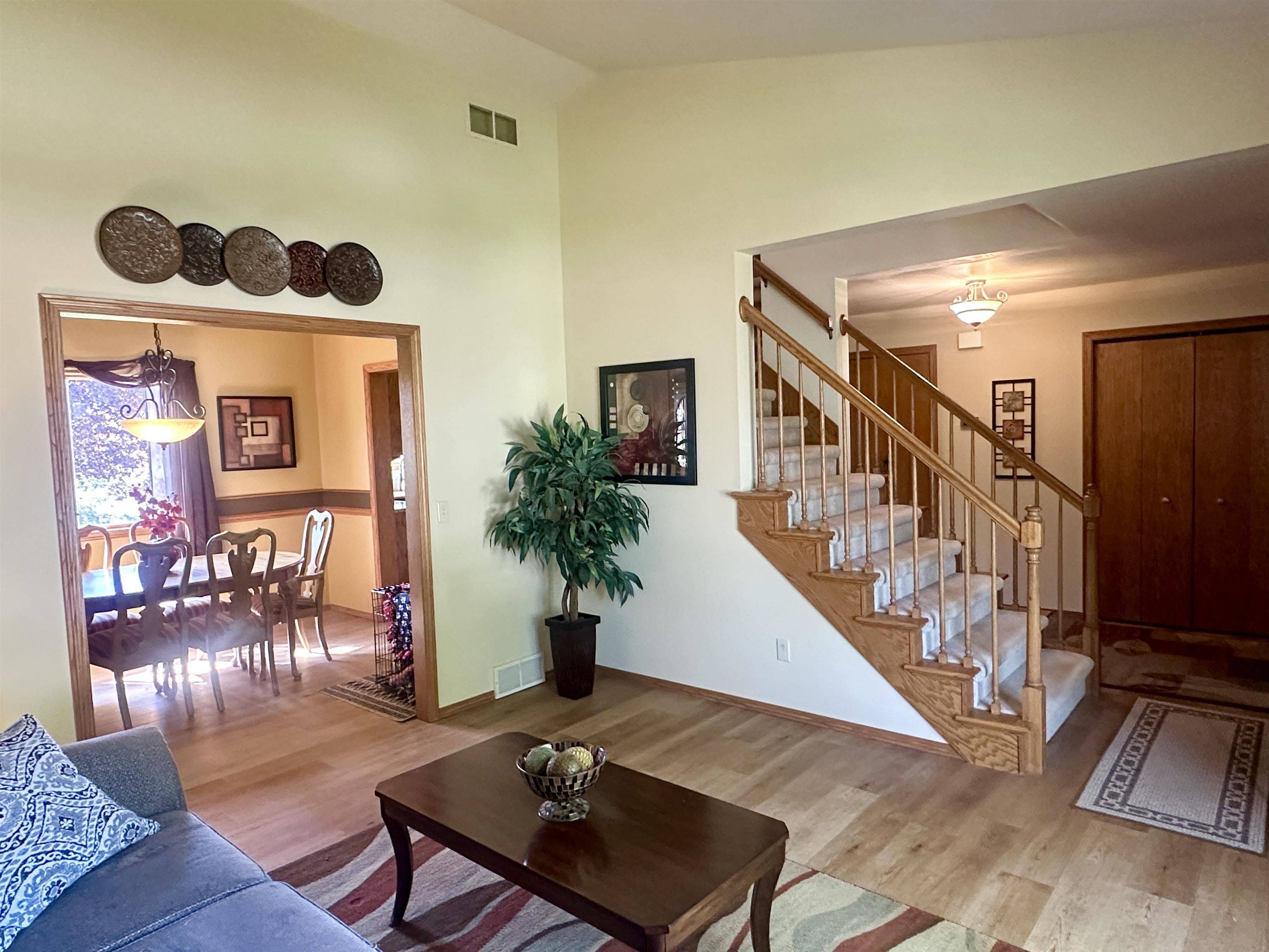 Mount Horeb, WI 53572,729 Parkway Drive