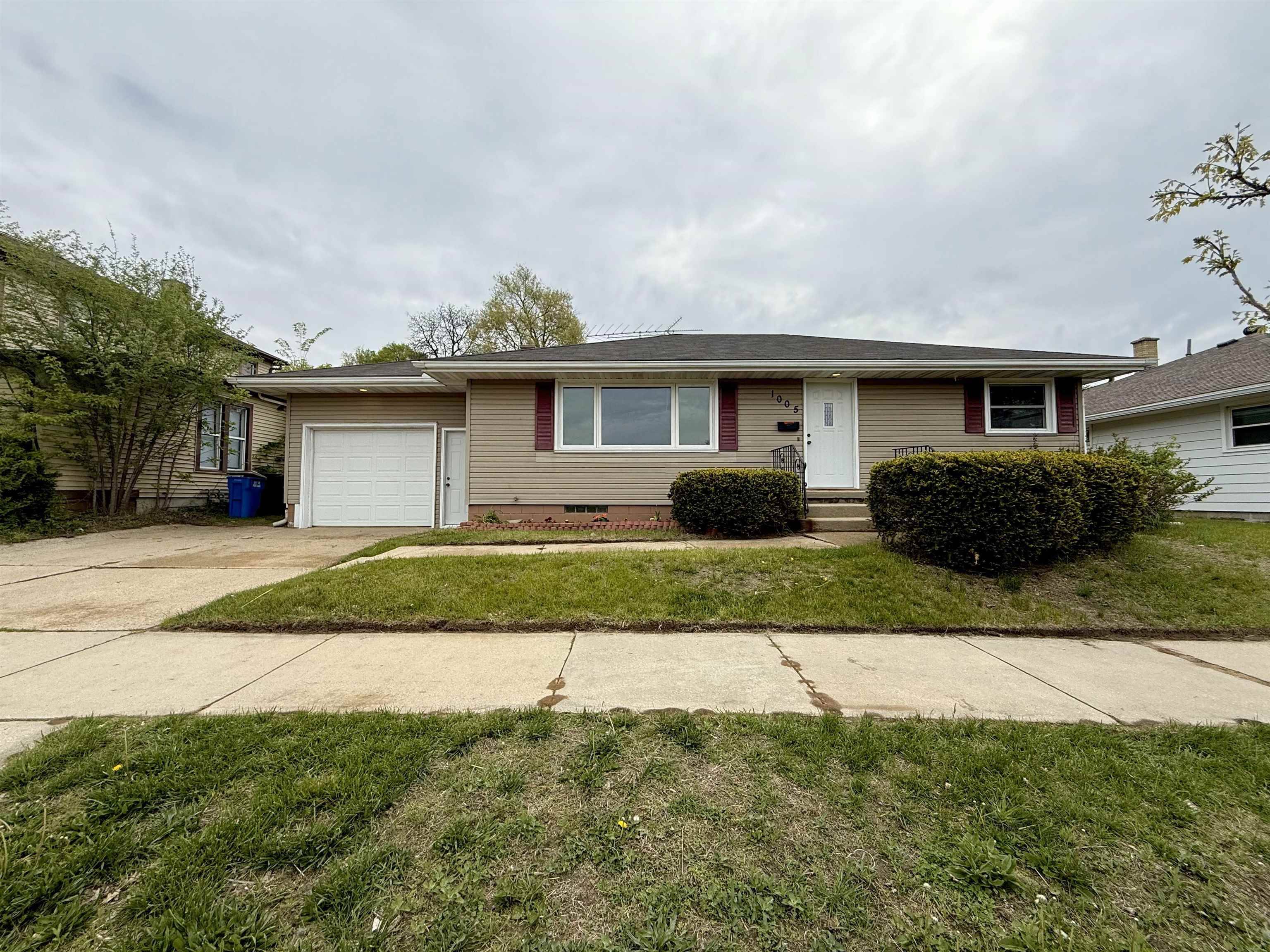 Portage, WI 53901,1005 Dewitt Street