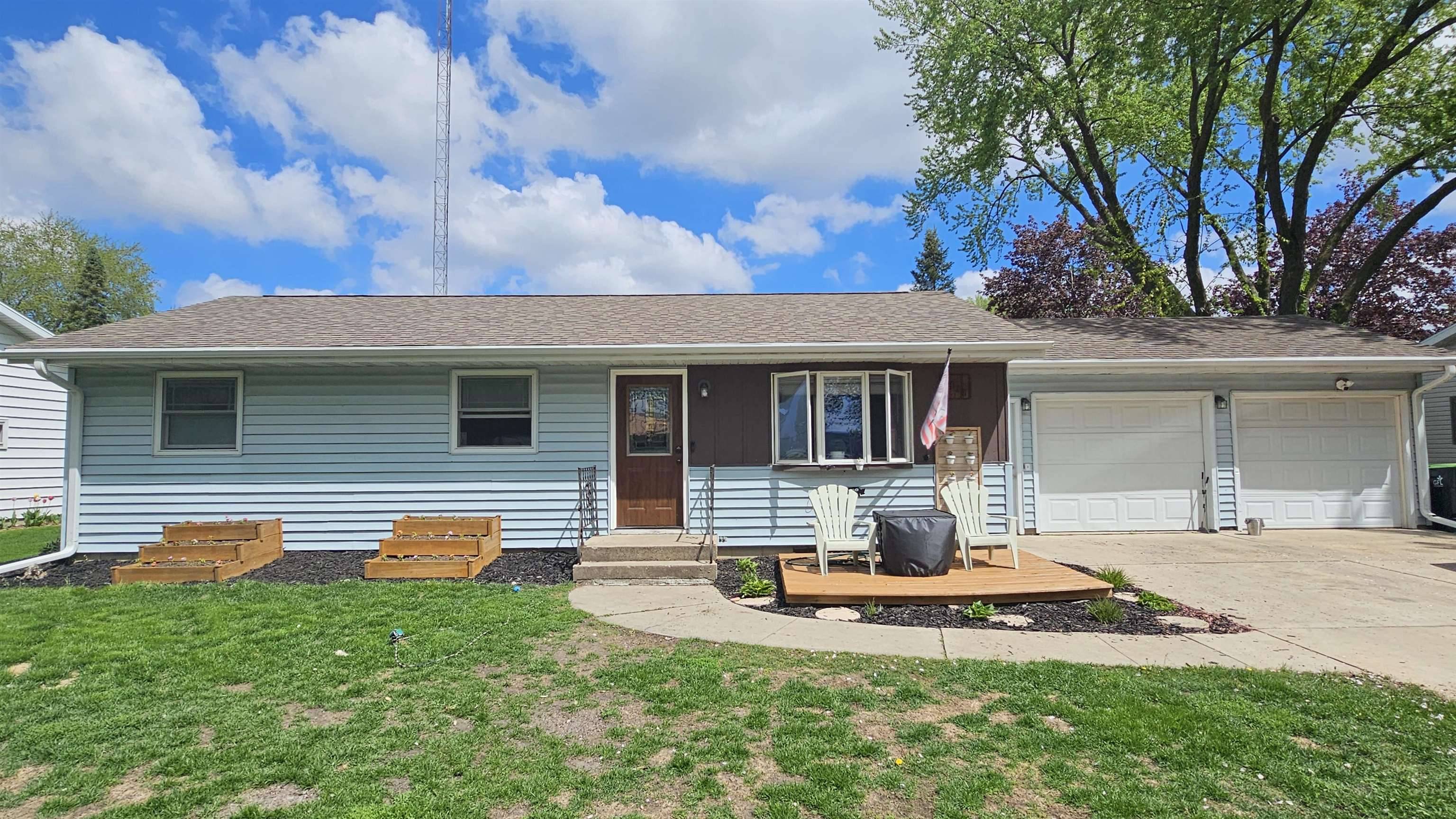 Waupun, WI 53963,1028 Maple Avenue