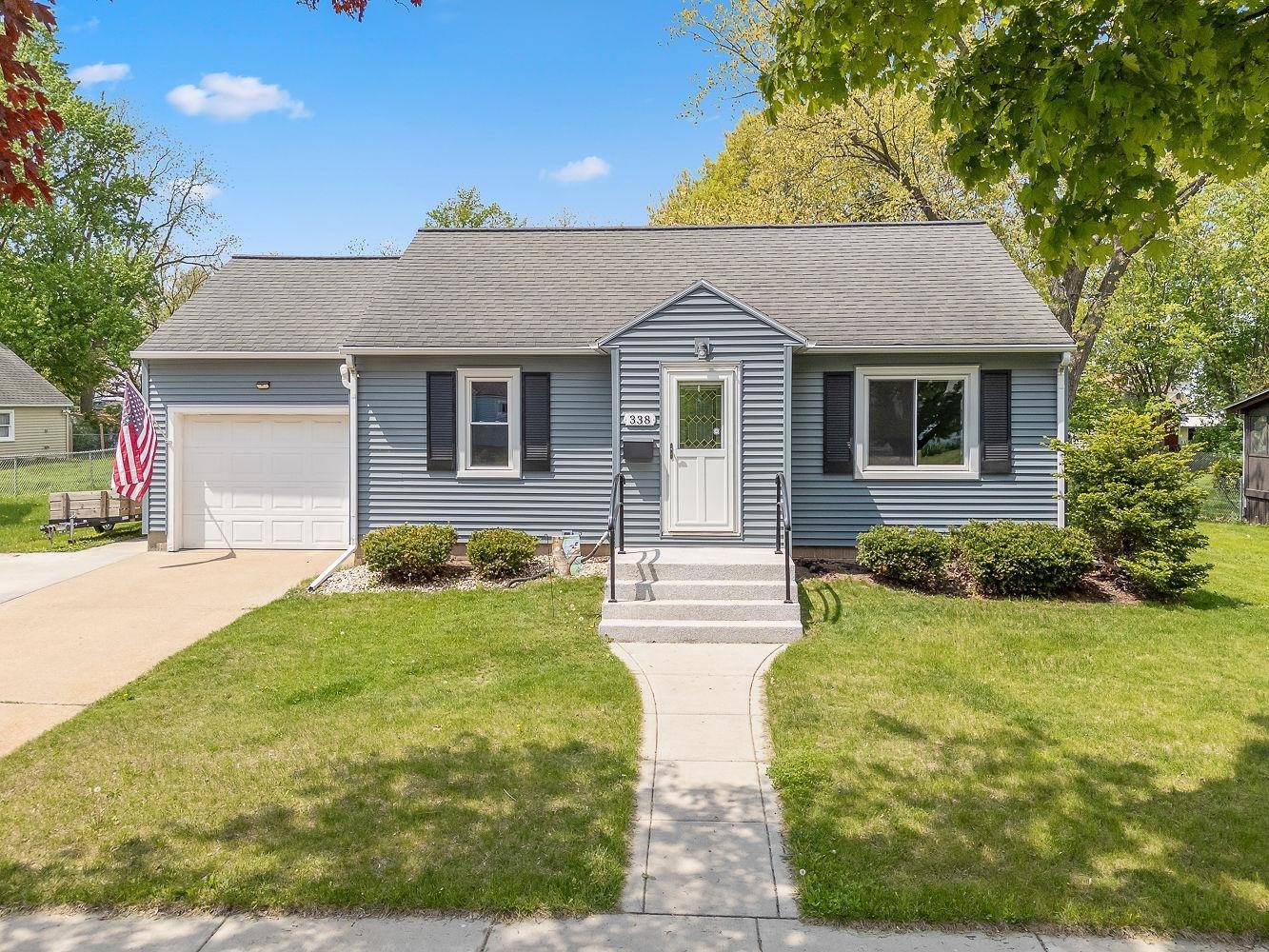 Reedsburg, WI 53959,338 Warren Avenue