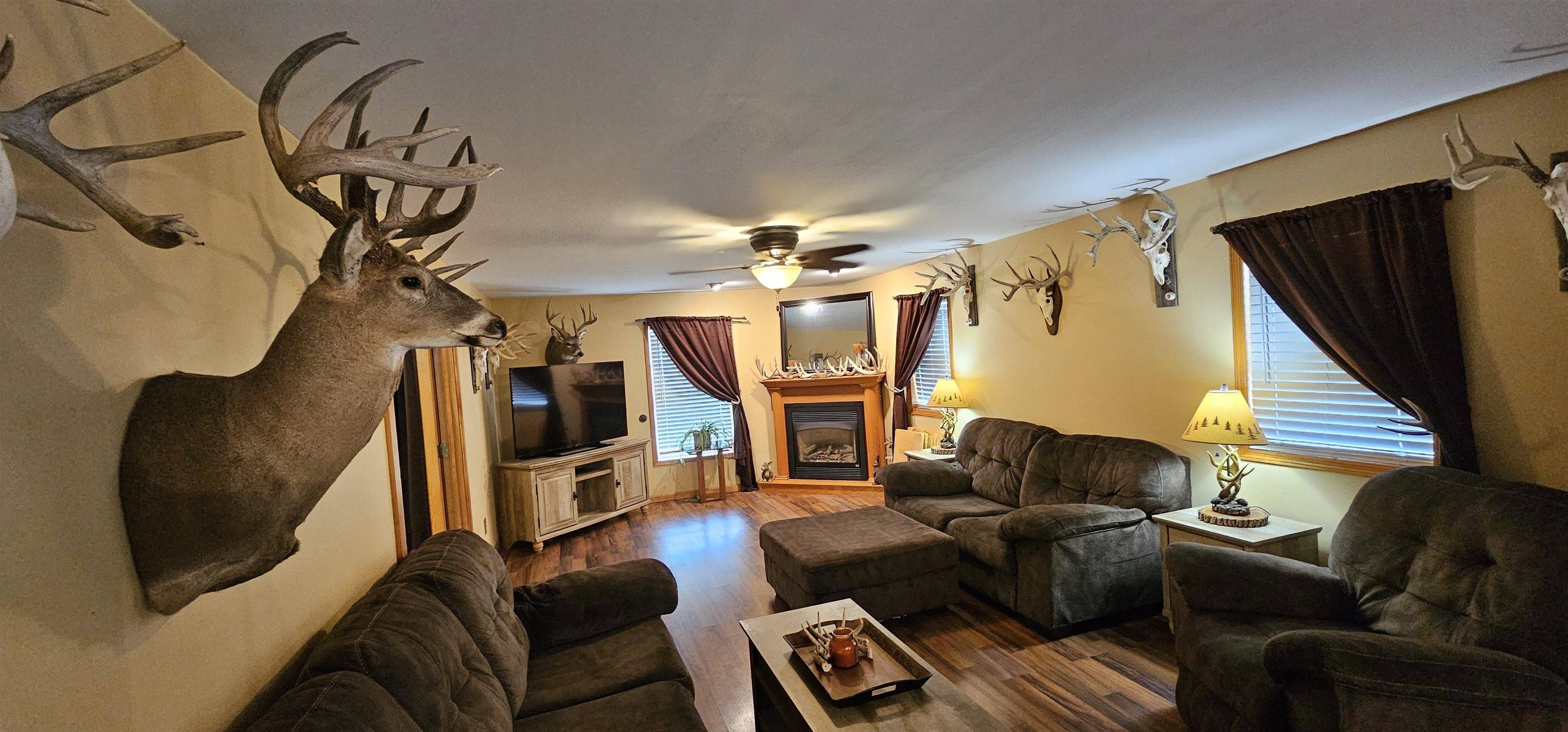 Hillsboro, WI 54634,18125 County HWY I Road