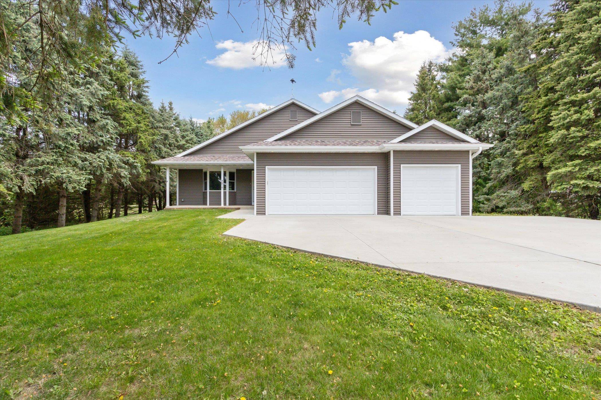 Janesville, WI 53546,3817 E Rotamer Road
