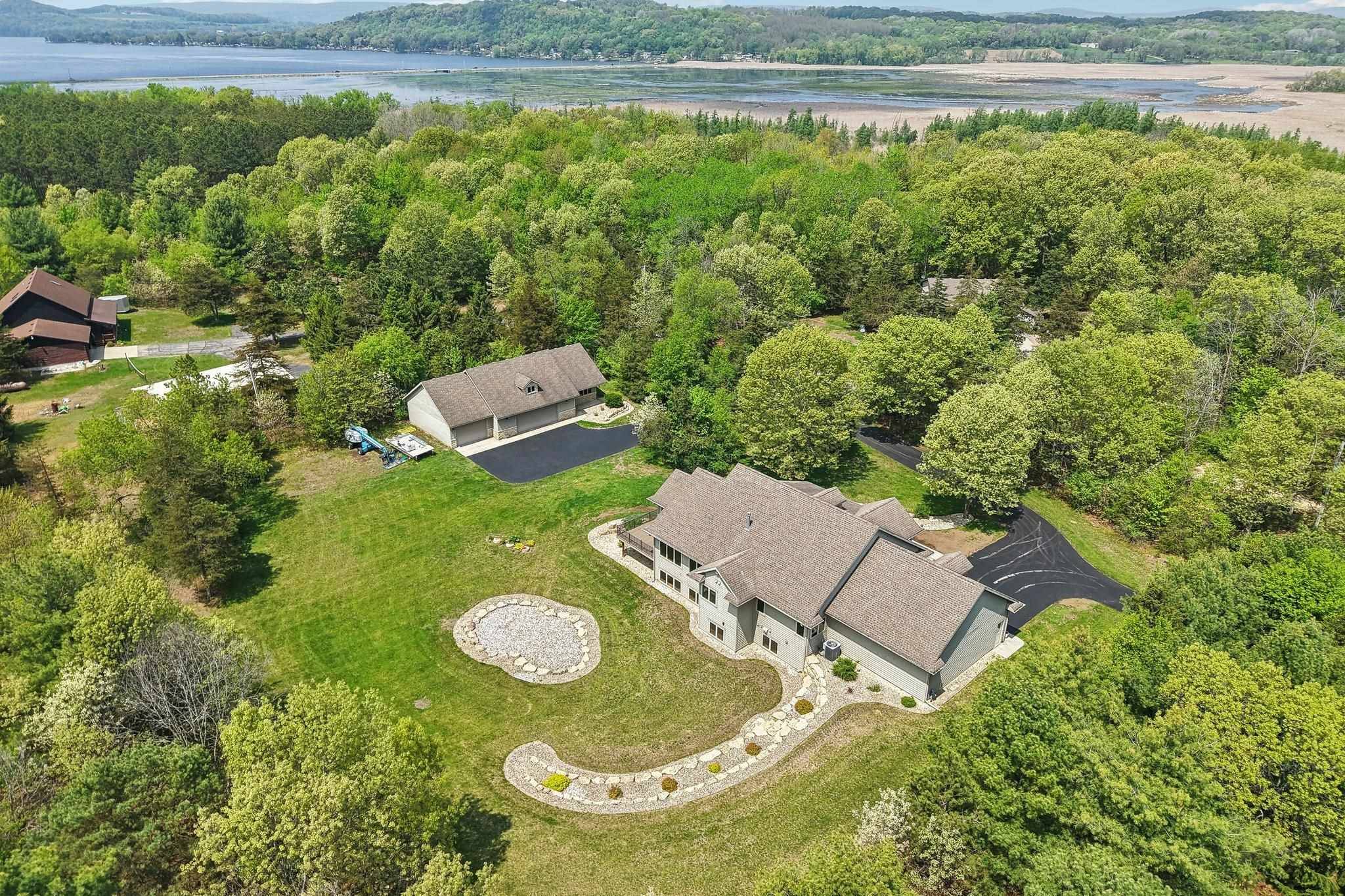 Poynette, WI 53955,N3217 Hooker Road