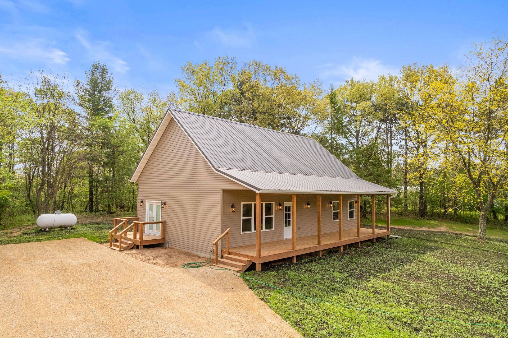 Oxford, WI 53952,2806 3rd Court