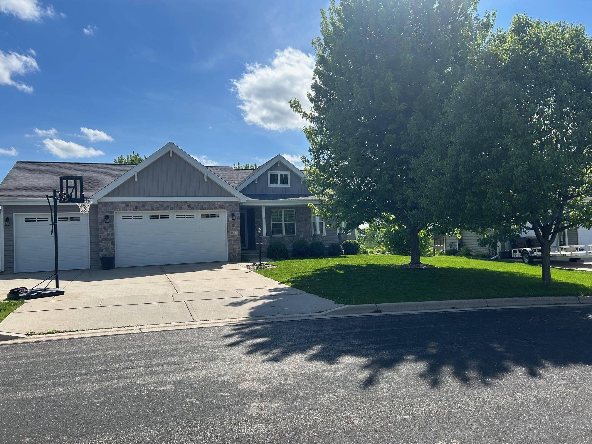 Deforest, WI 53532-0000,829 Shooting Star Circle