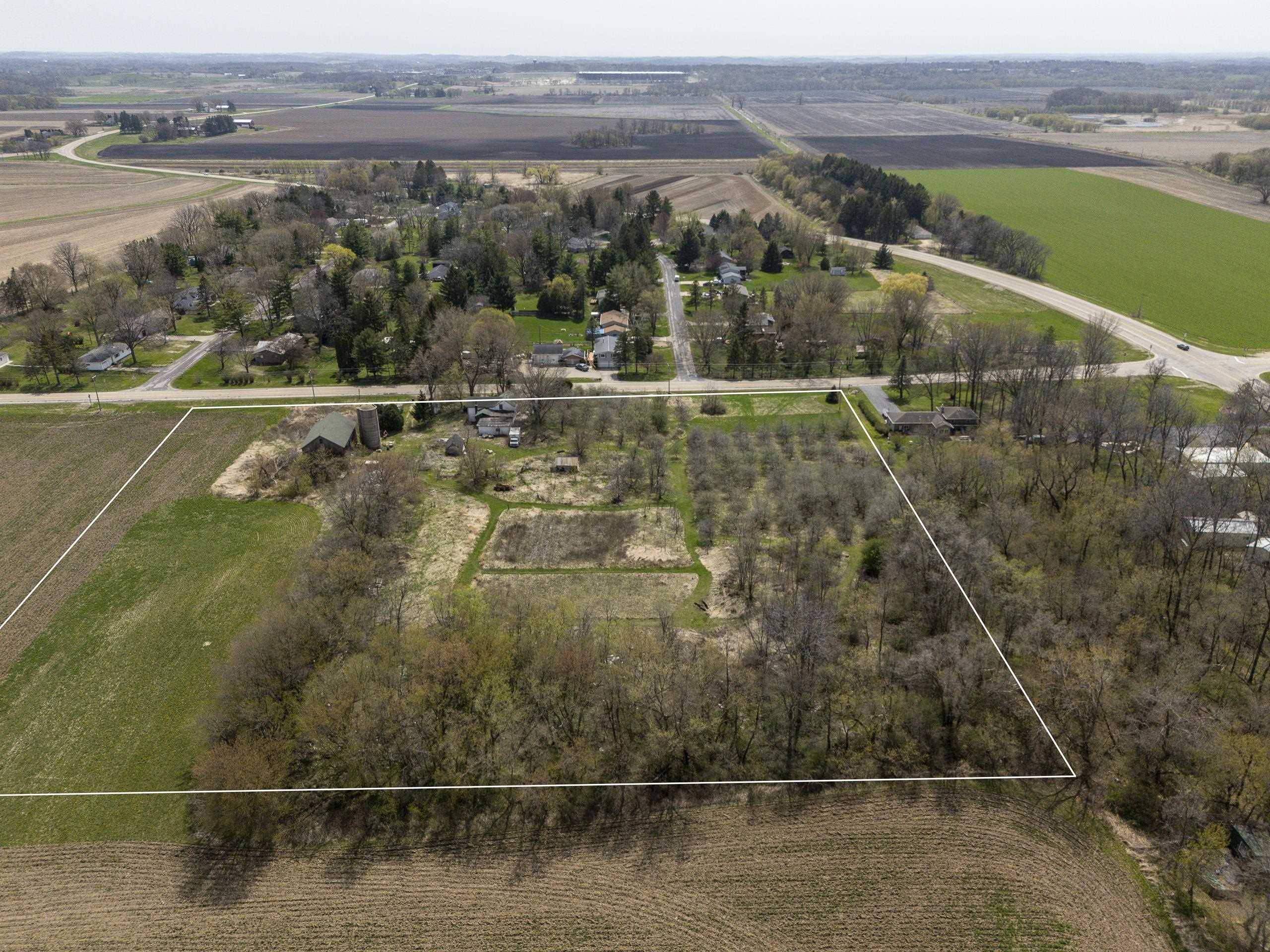 Sun Prairie, WI 53590,2608 County Road T