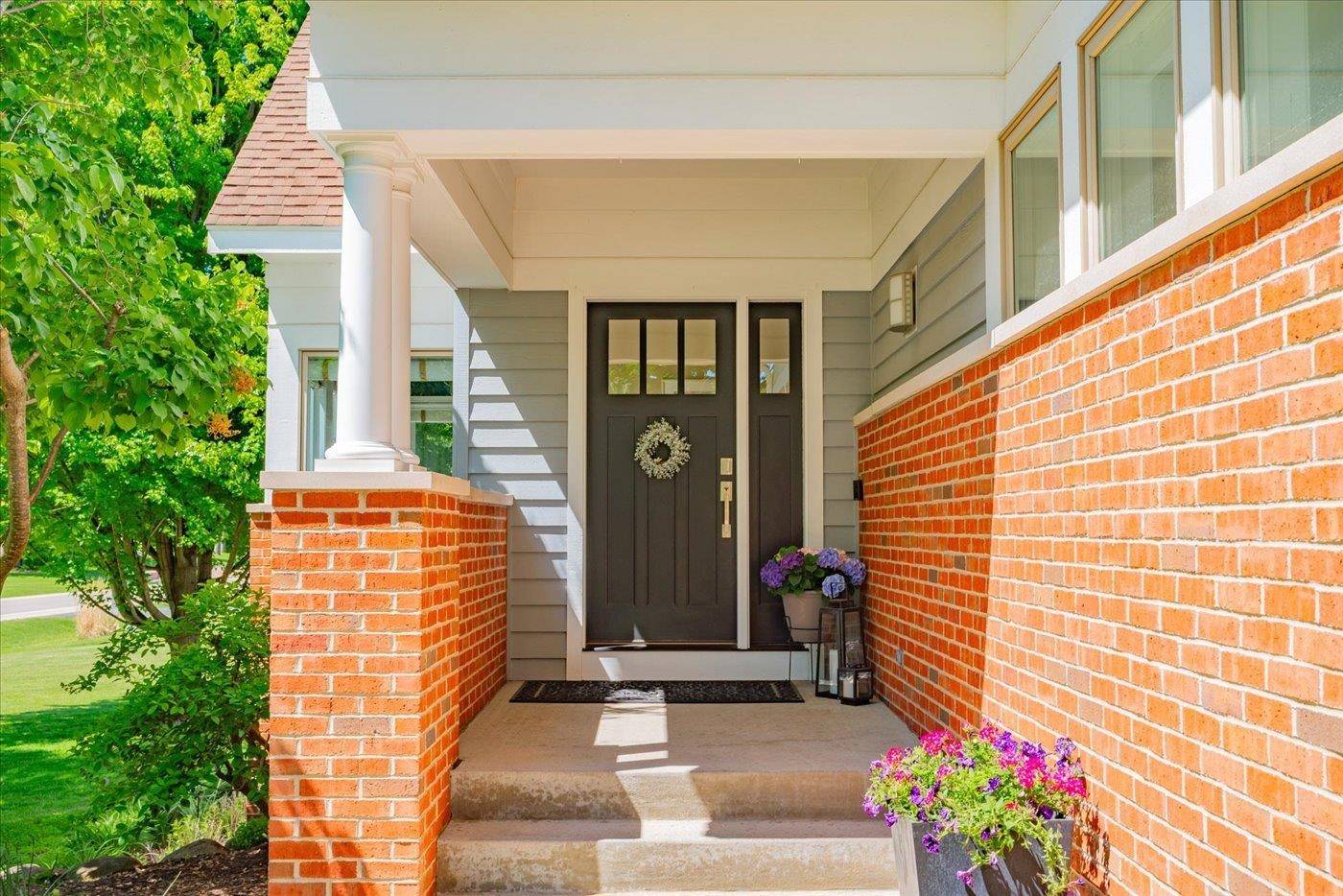Waunakee, WI 53597,5596 Surrey Lane