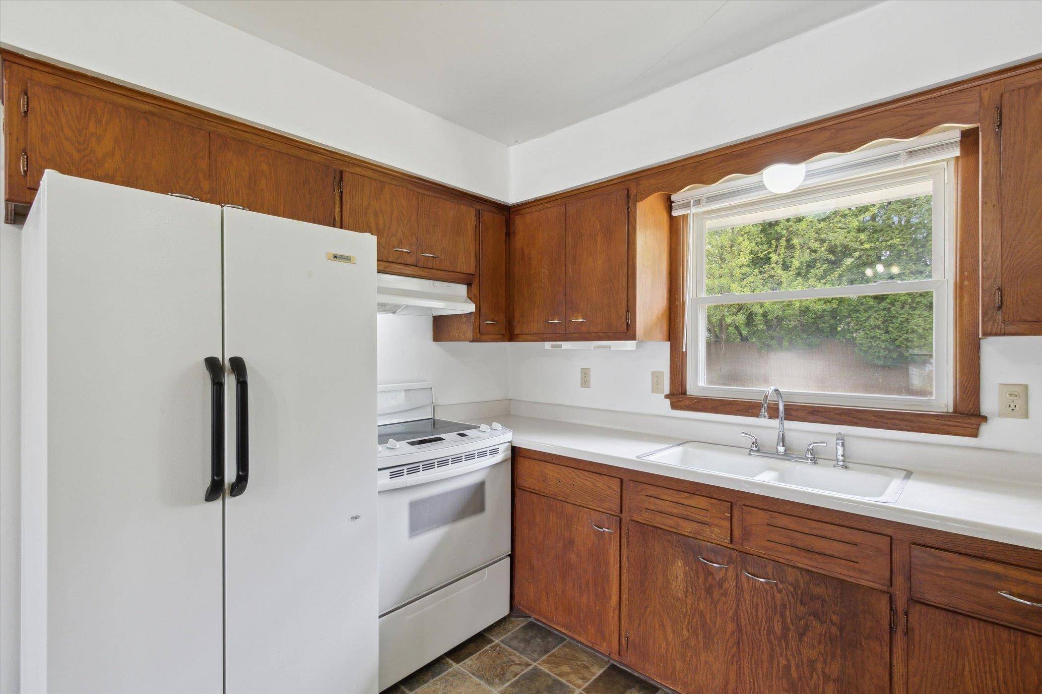 Milton, WI 53563,103-107 Orchard Row